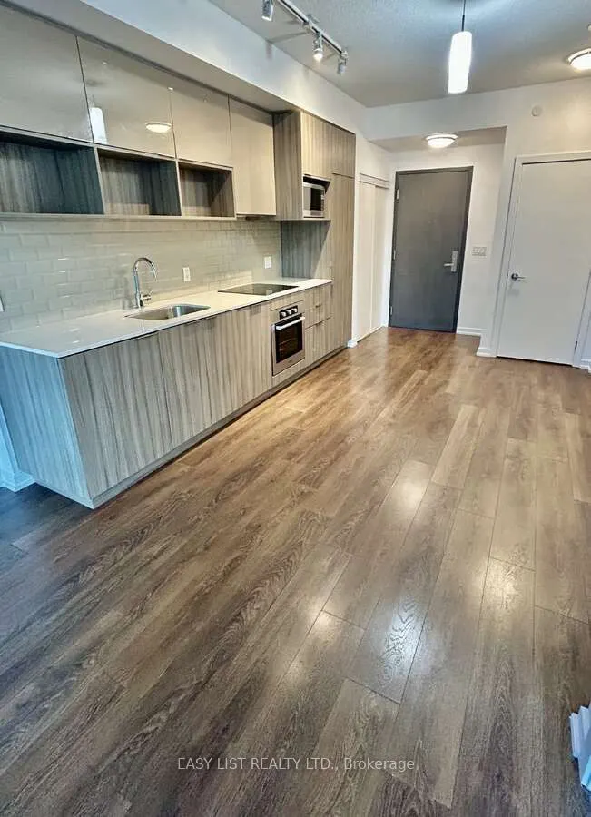 52 Forest Manor Road, #0207