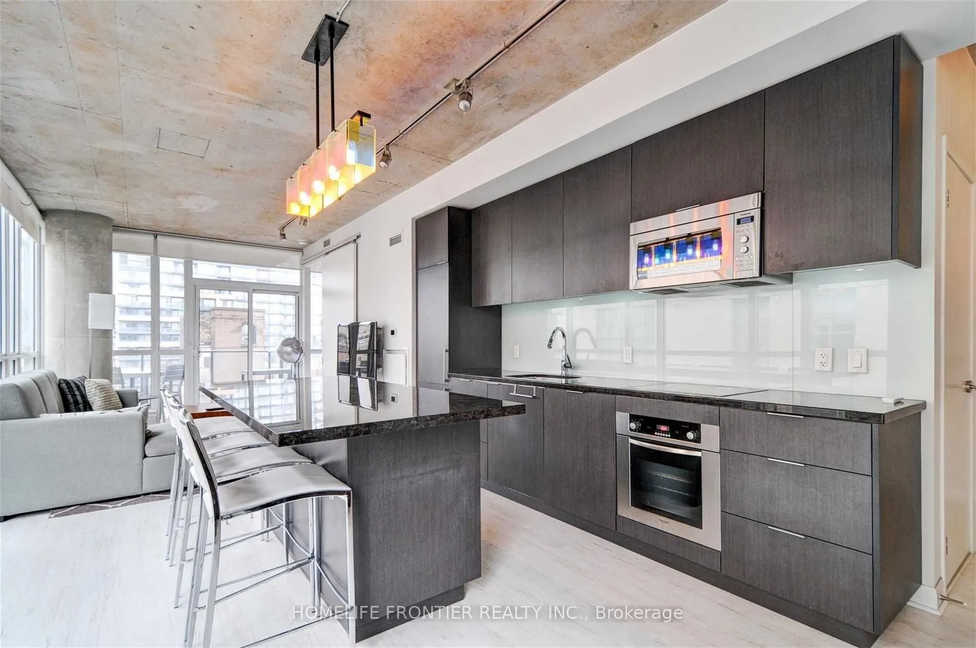 478 King Street W, #801