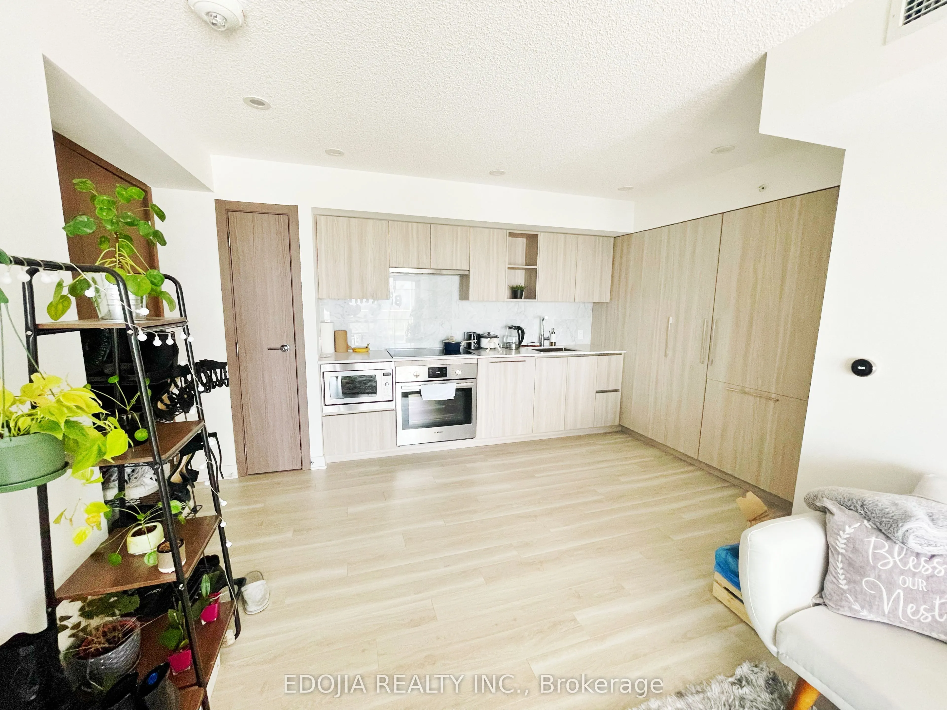 17 Bathurst Street, #2615