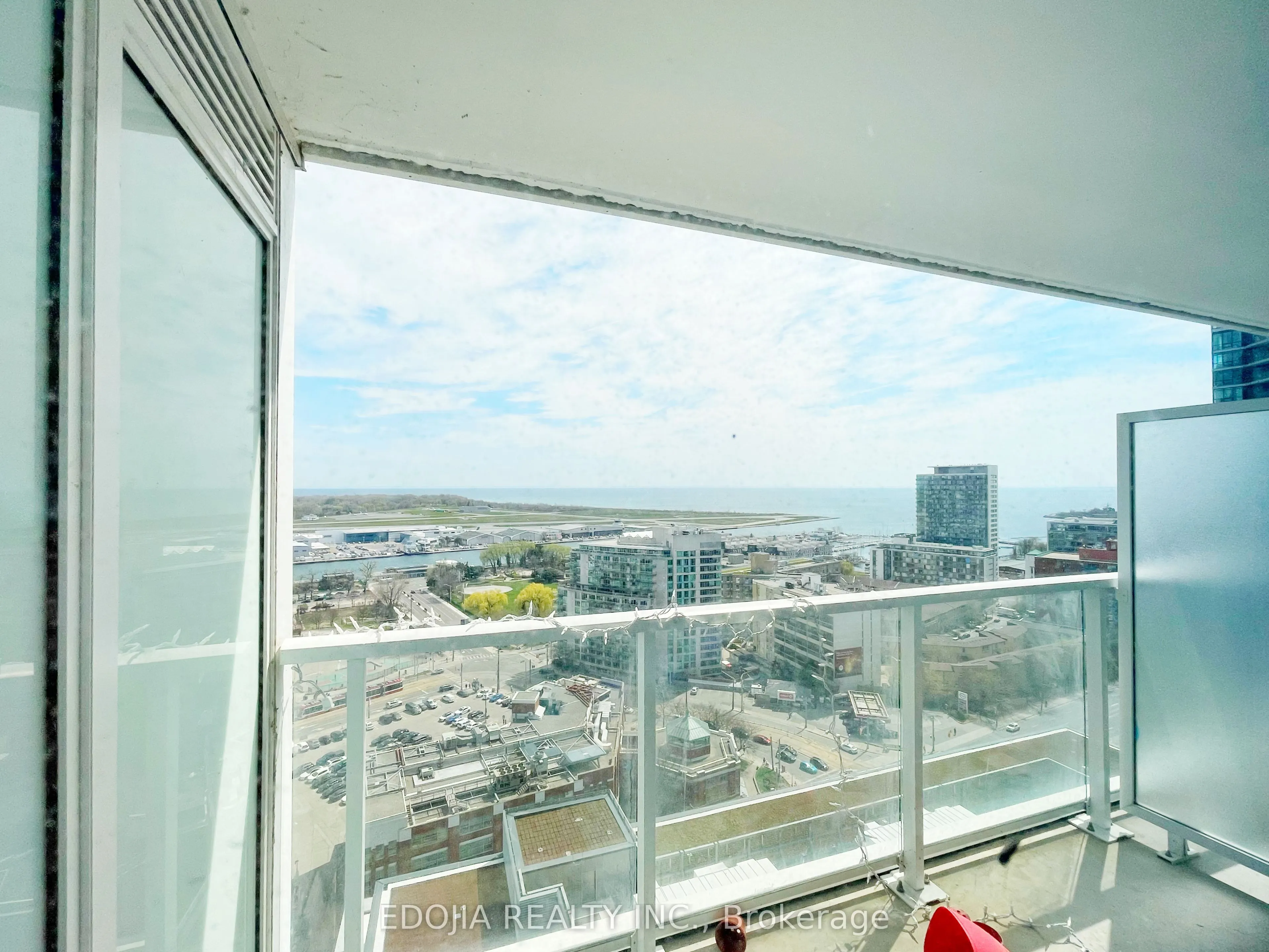 17 Bathurst Street, #2615