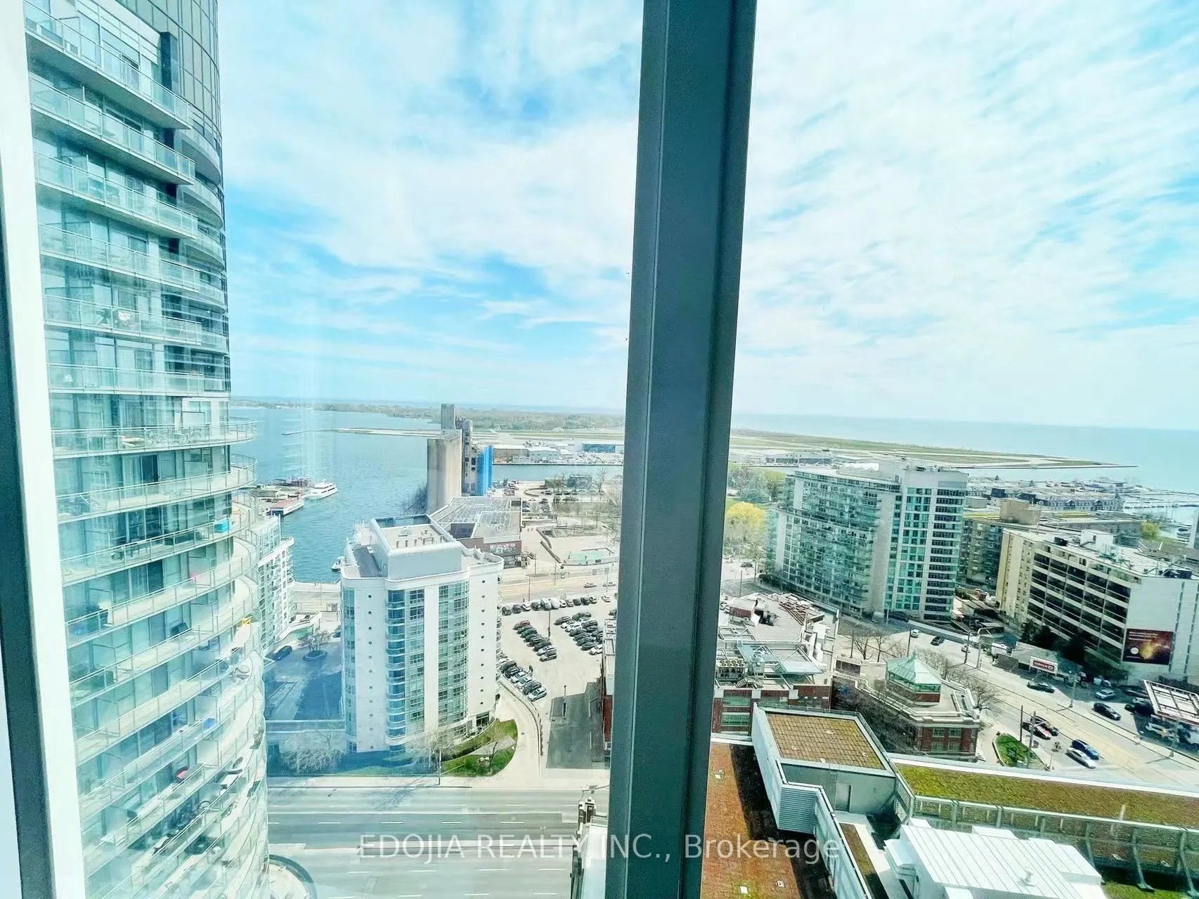 17 Bathurst Street, #2615