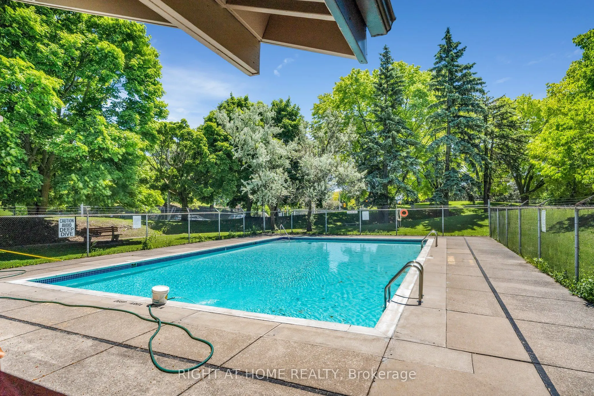 3300 Don Mills Road, #2209