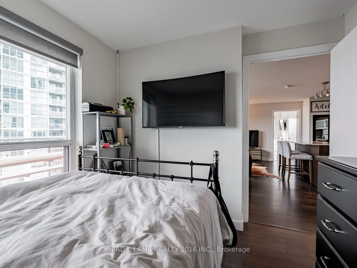100 Western Battery Road, #907