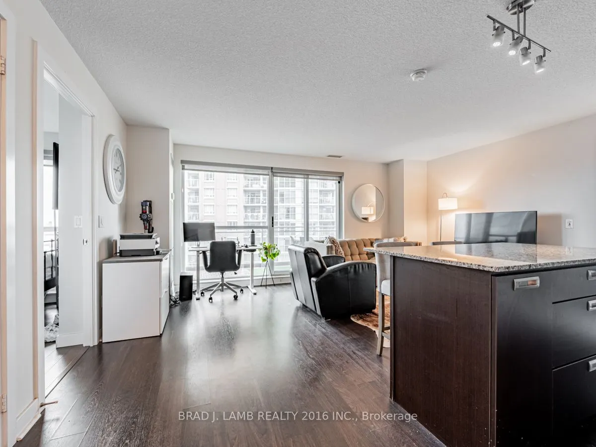 100 Western Battery Road, #907