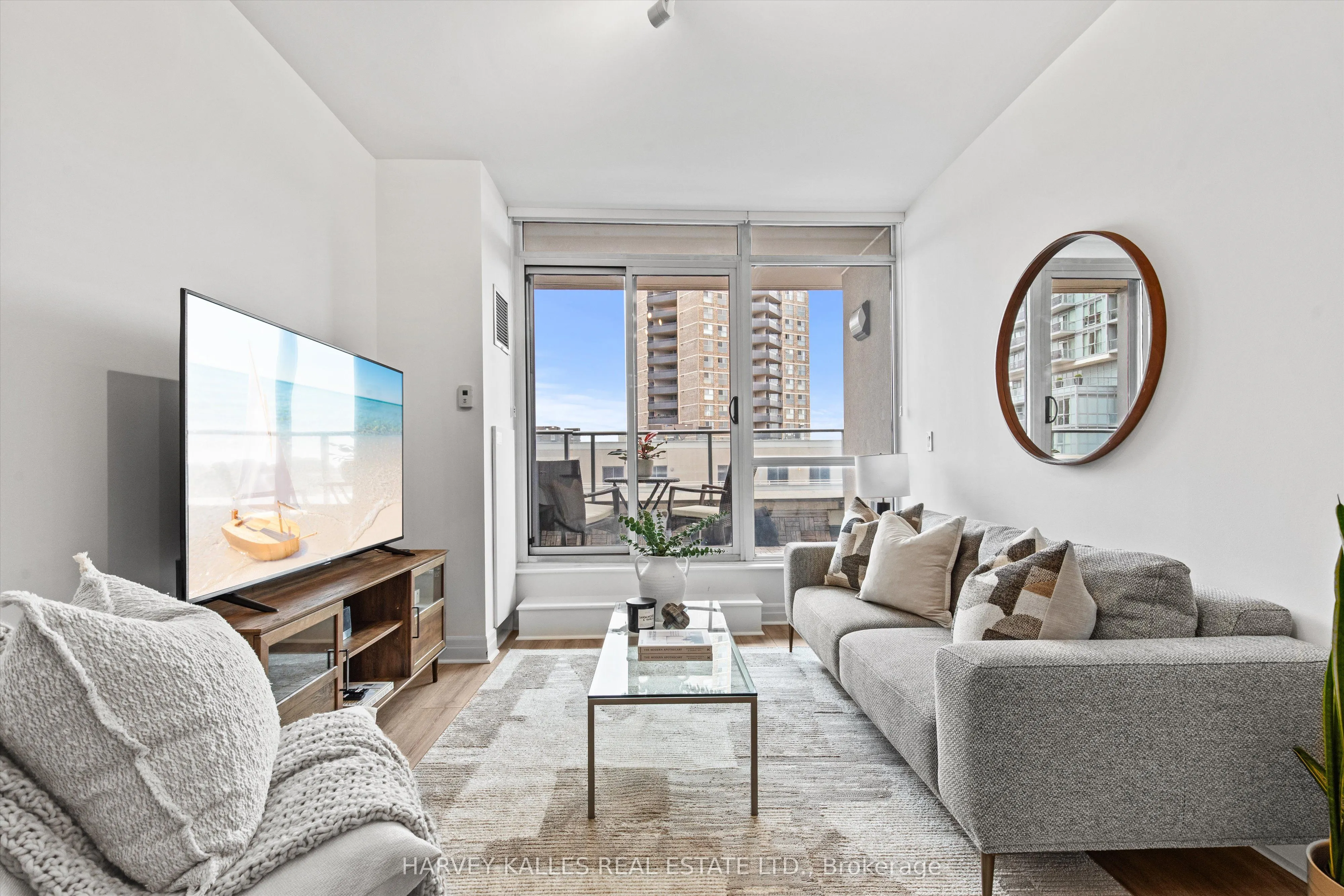 500 St Clair Avenue W, #408