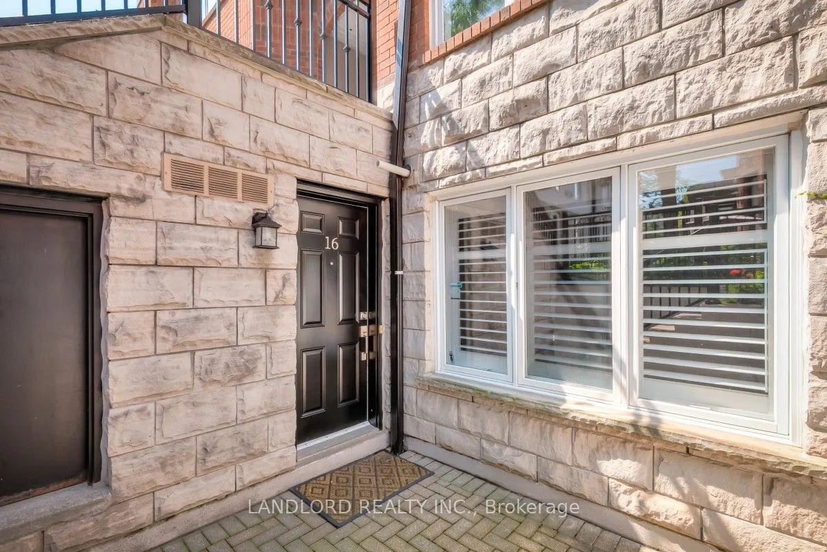 232 George Street, #TH16