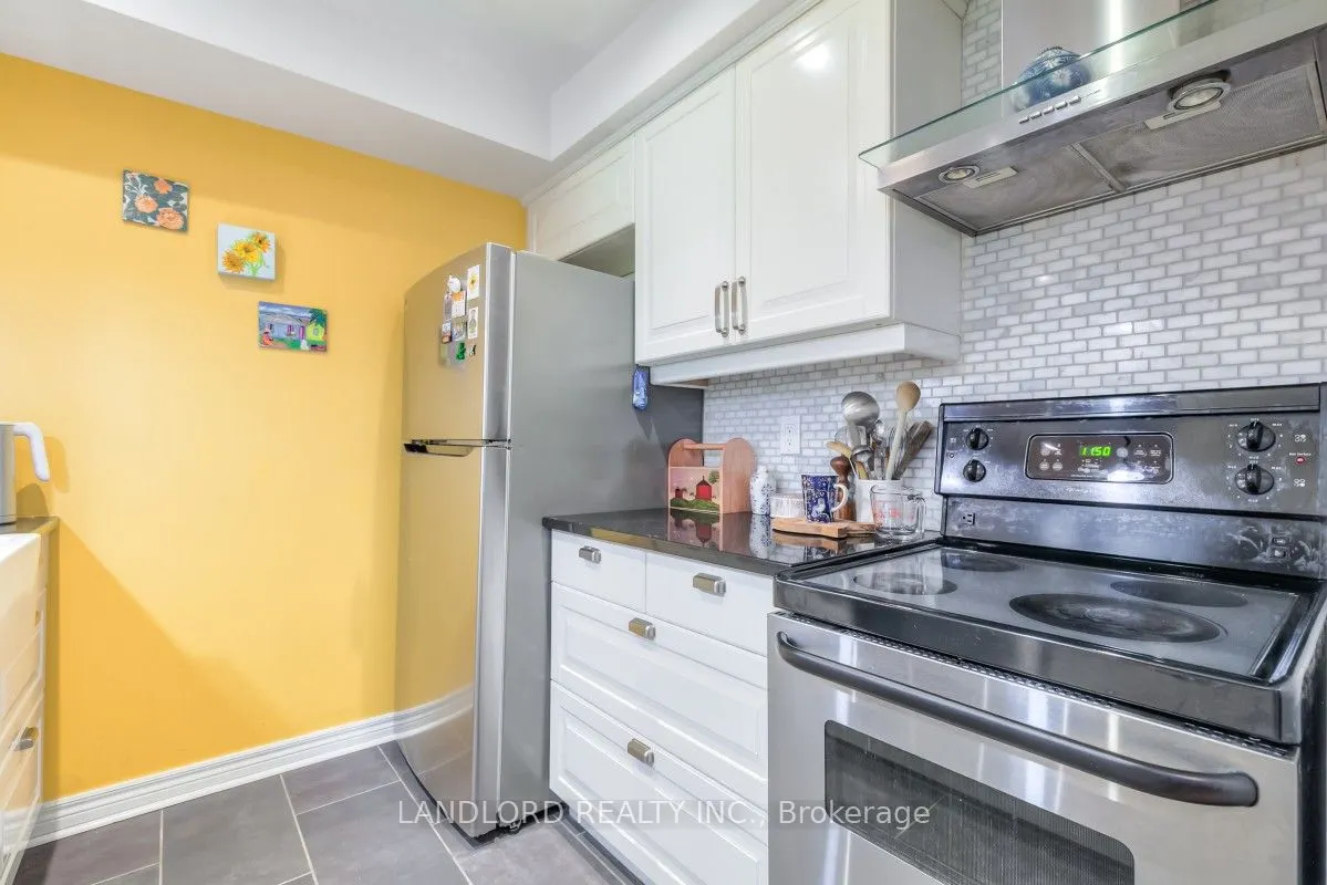 232 George Street, #TH16