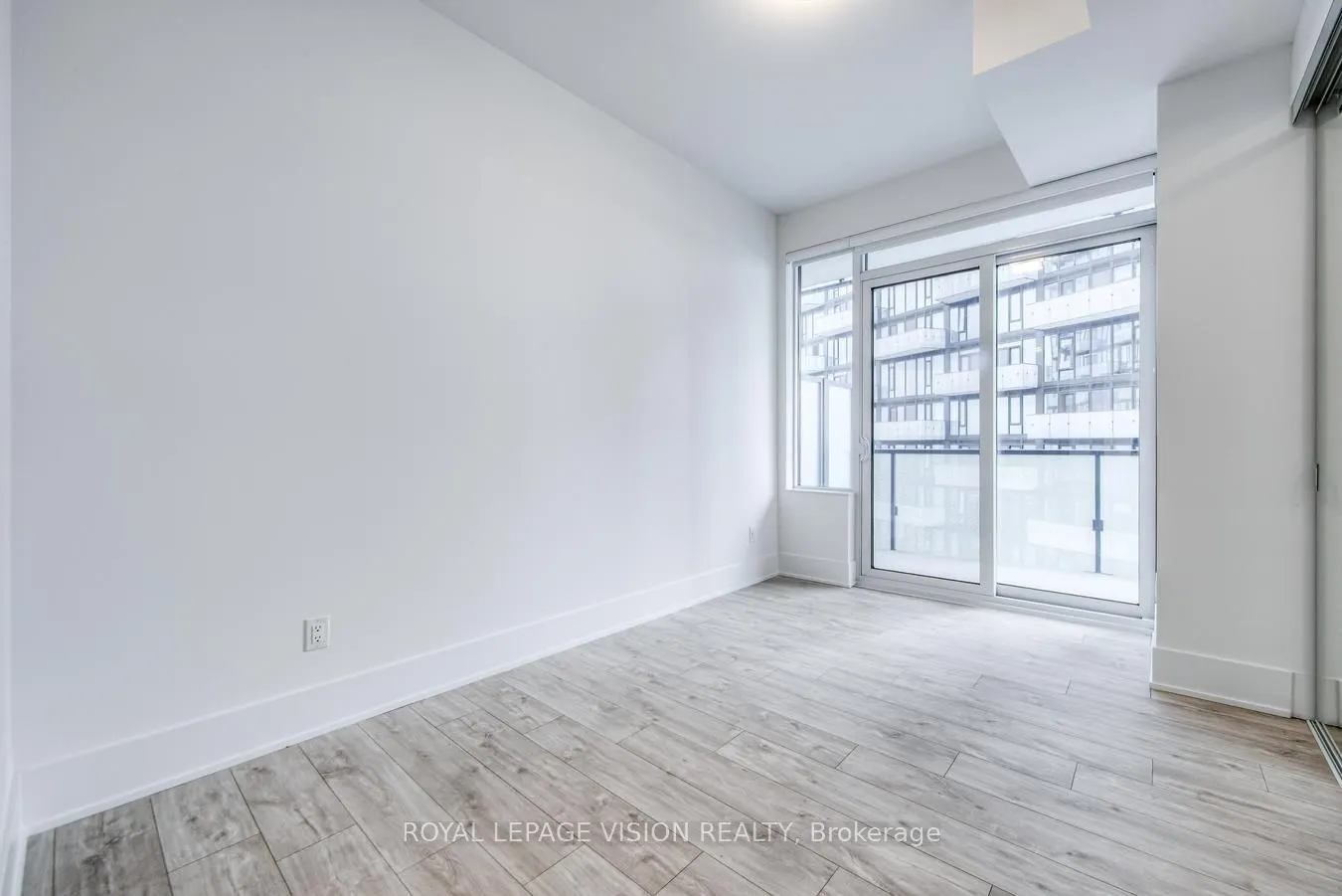 470 Front Street W, #2812