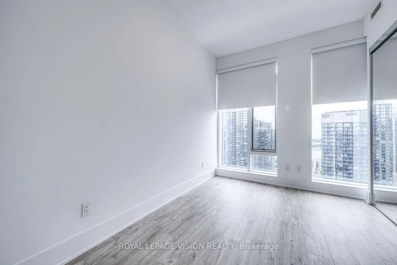 470 Front Street W, #2812