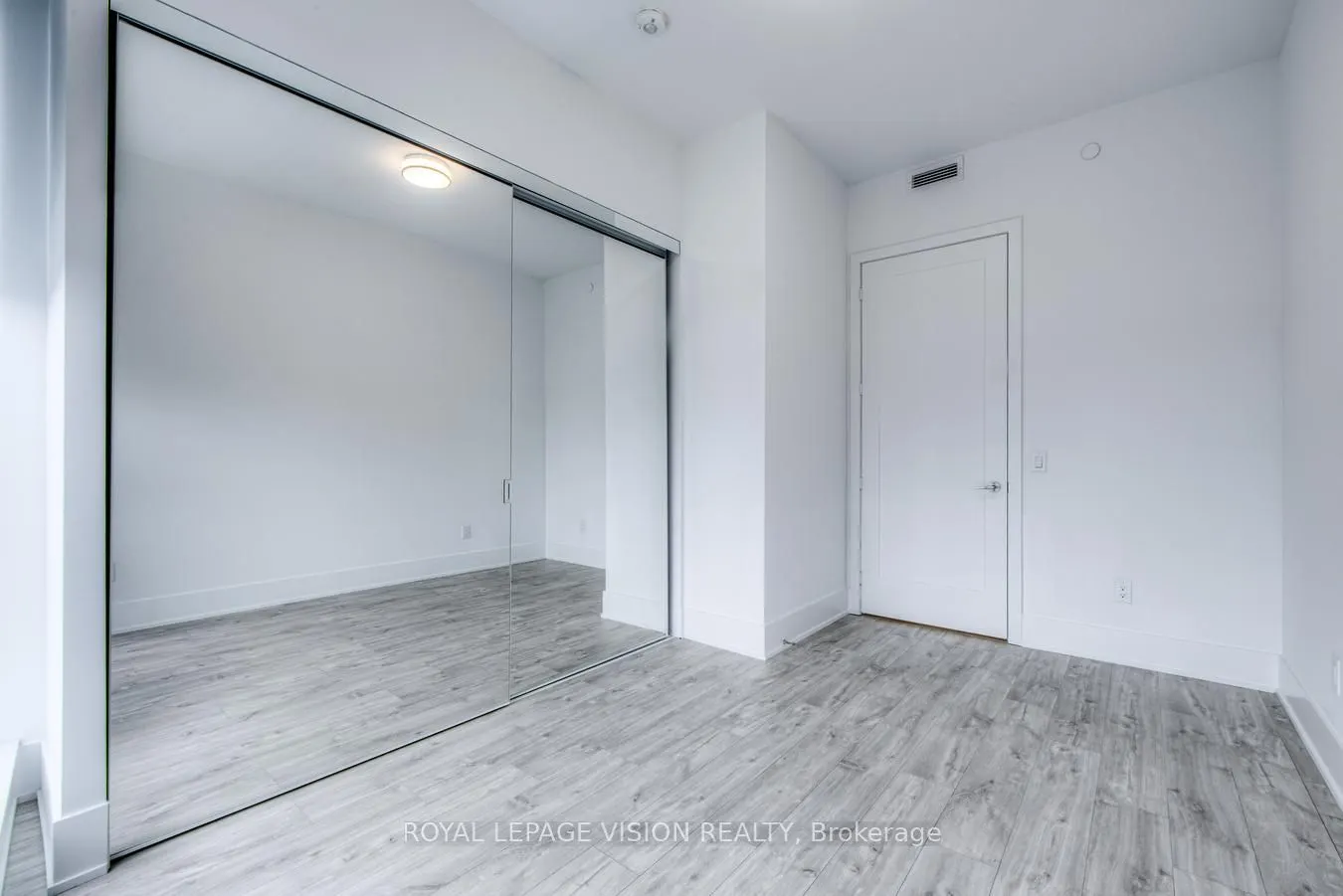 470 Front Street W, #2812