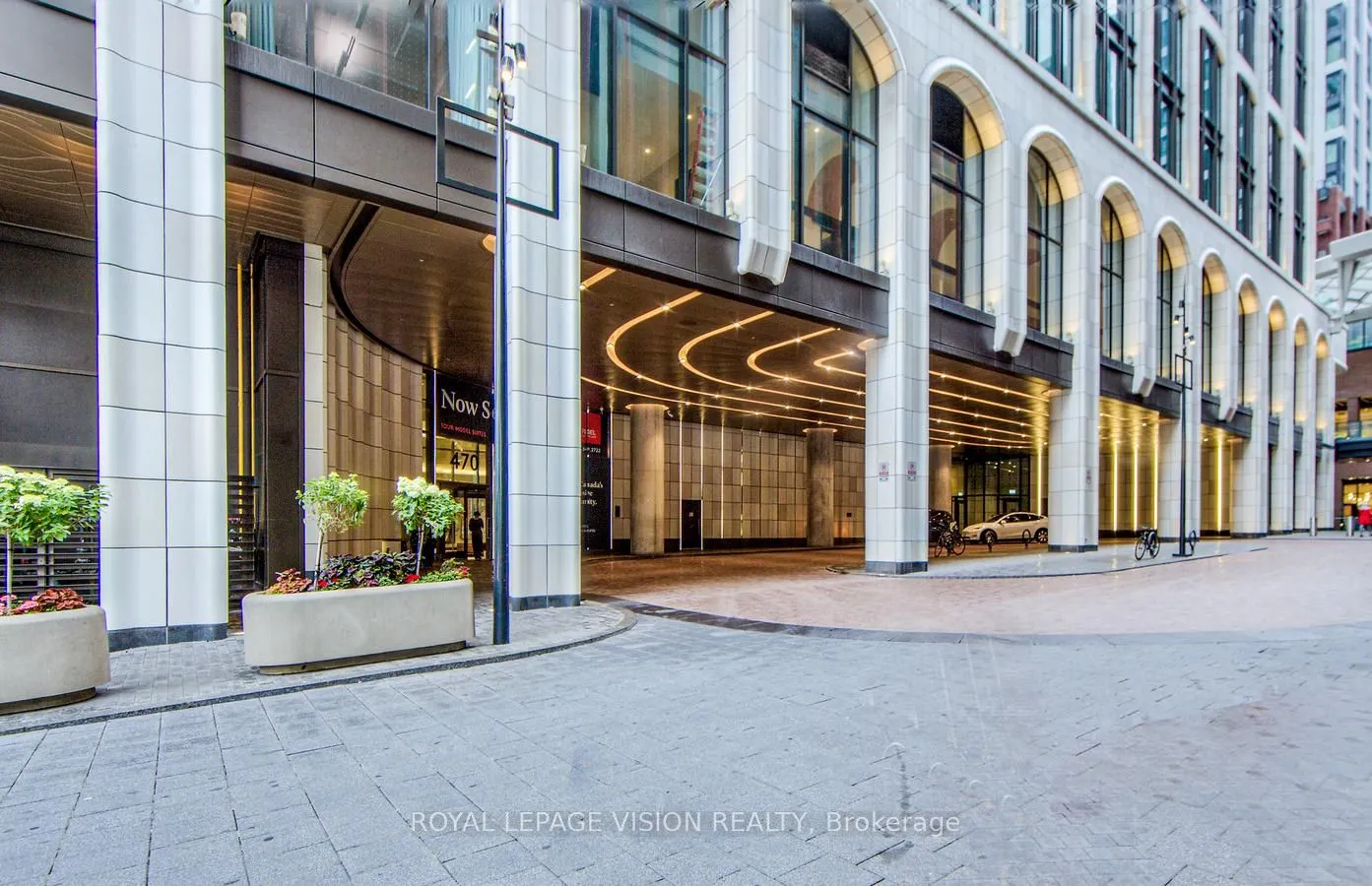 470 Front Street W, #2812