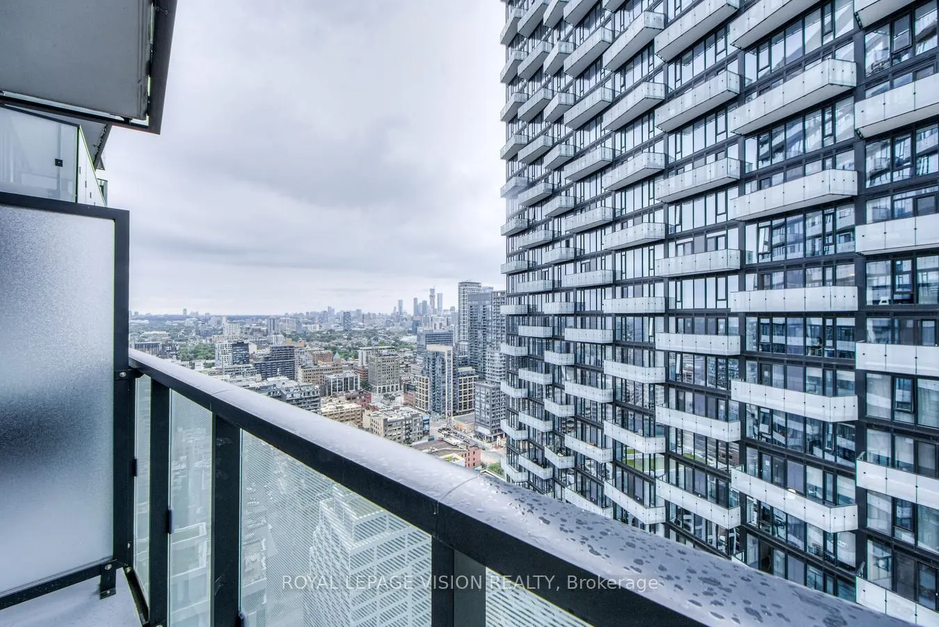 470 Front Street W, #2812