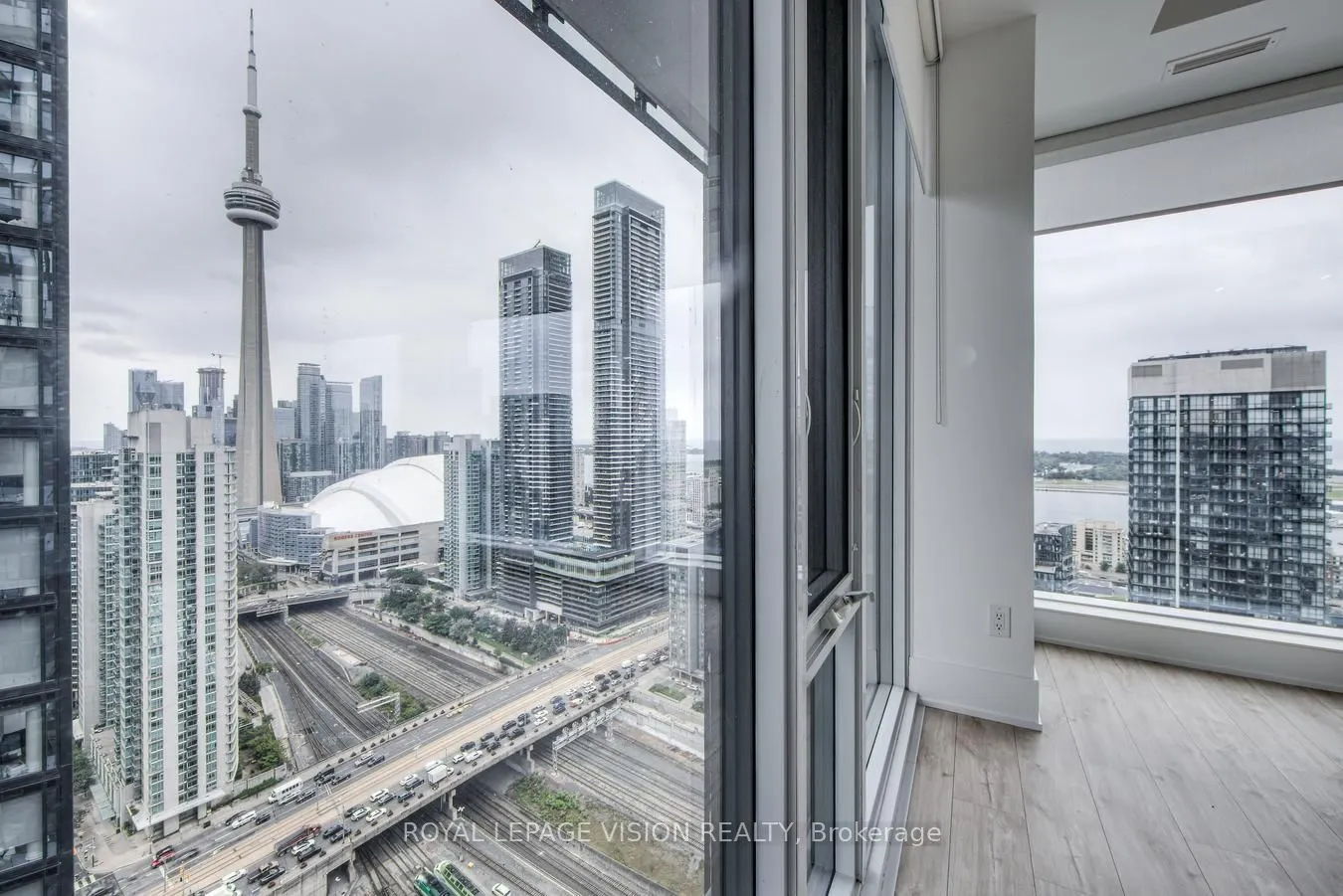 470 Front Street W, #2812