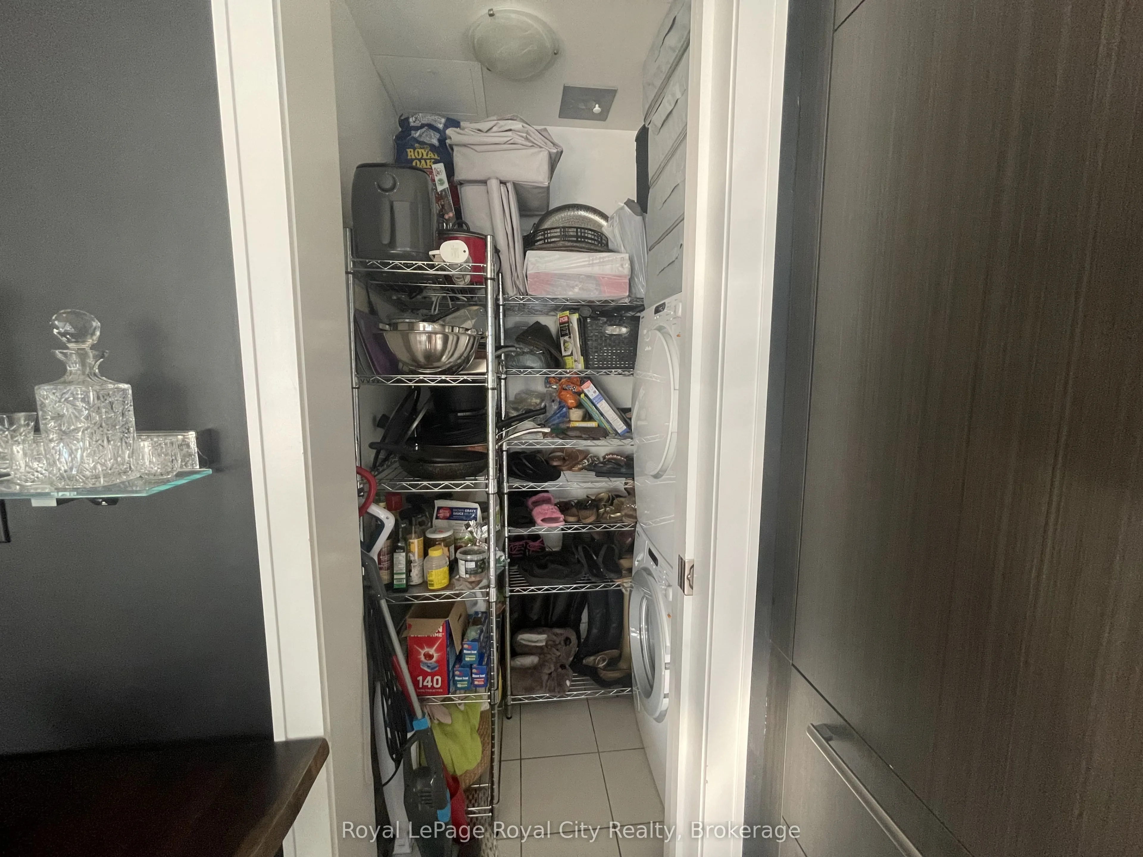 39 Queens Quay E, #830