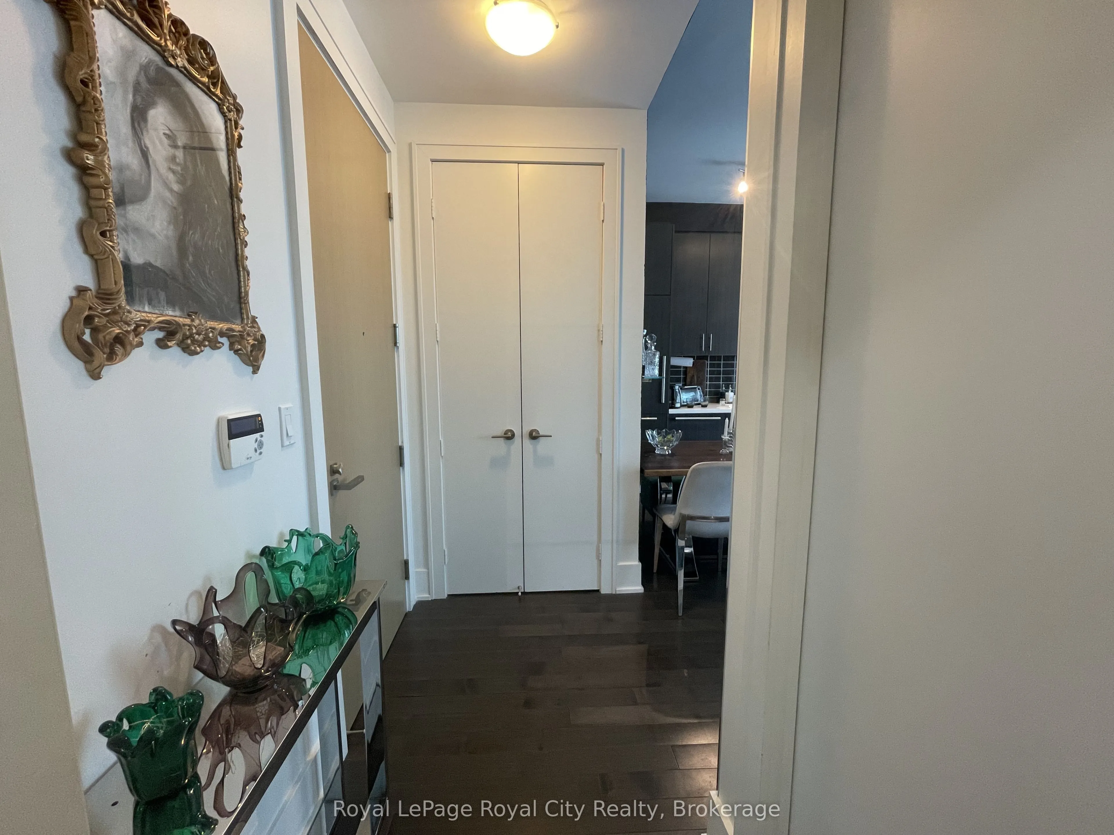 39 Queens Quay E, #830
