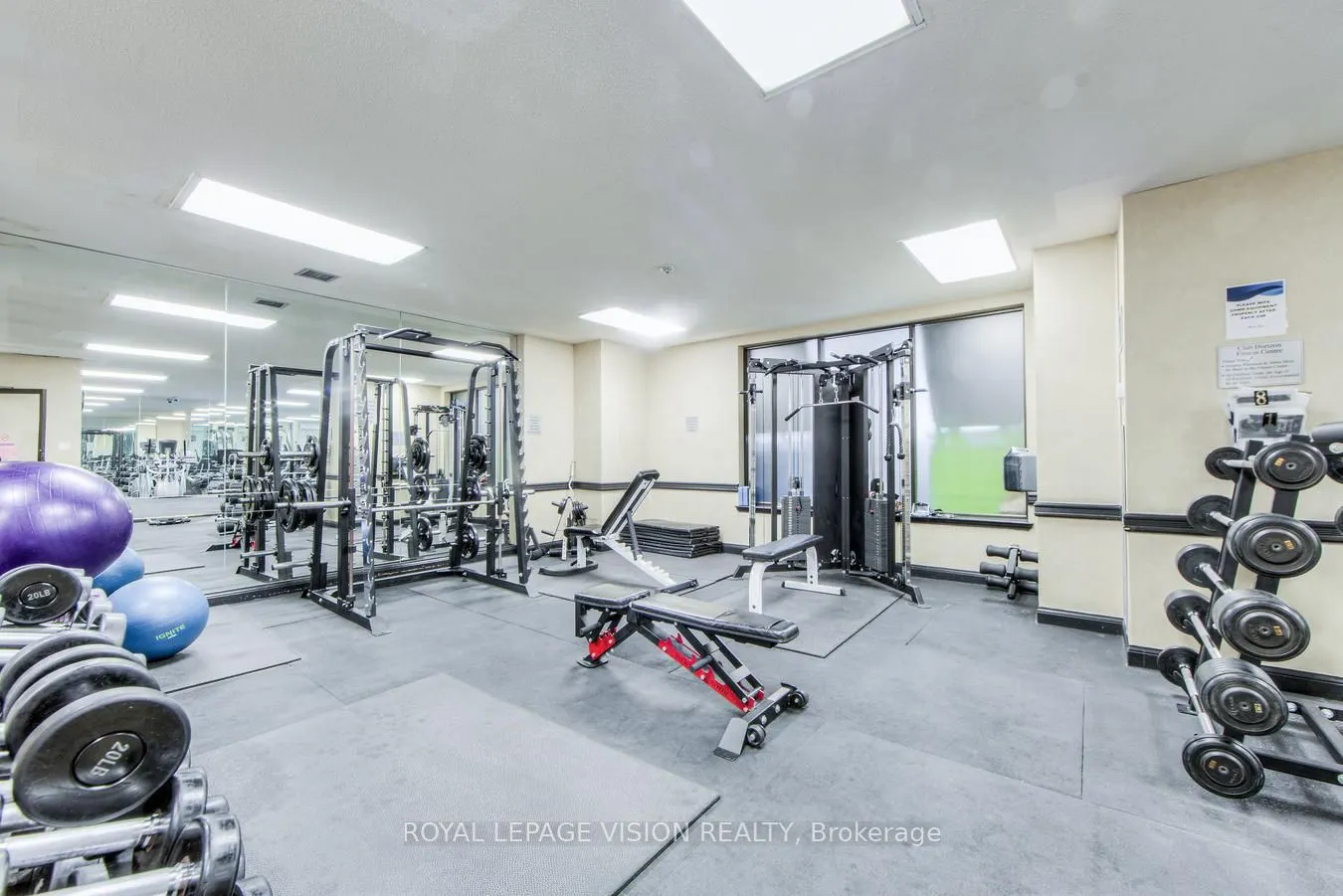 633 Bay Street, #216