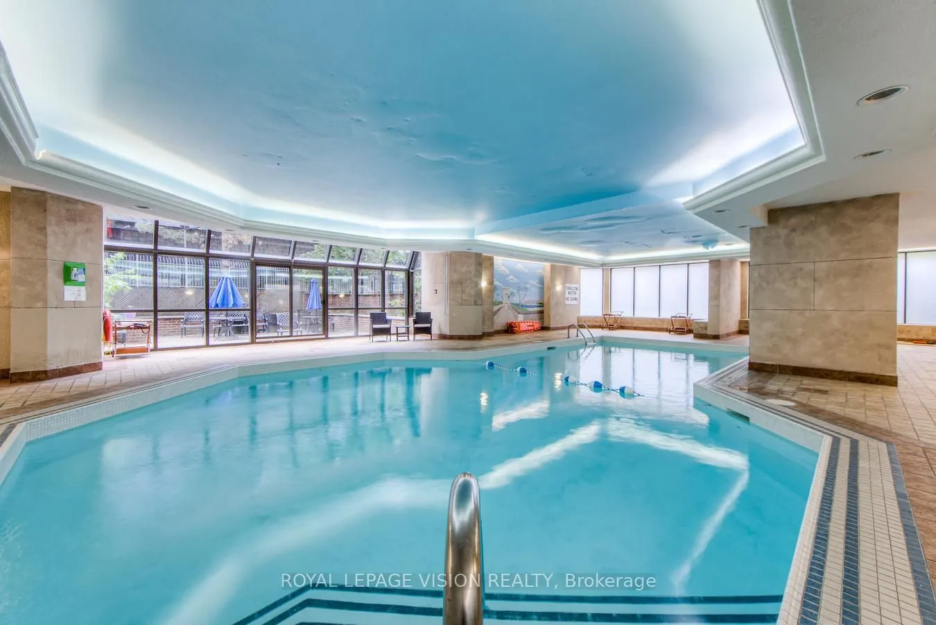 633 Bay Street, #216