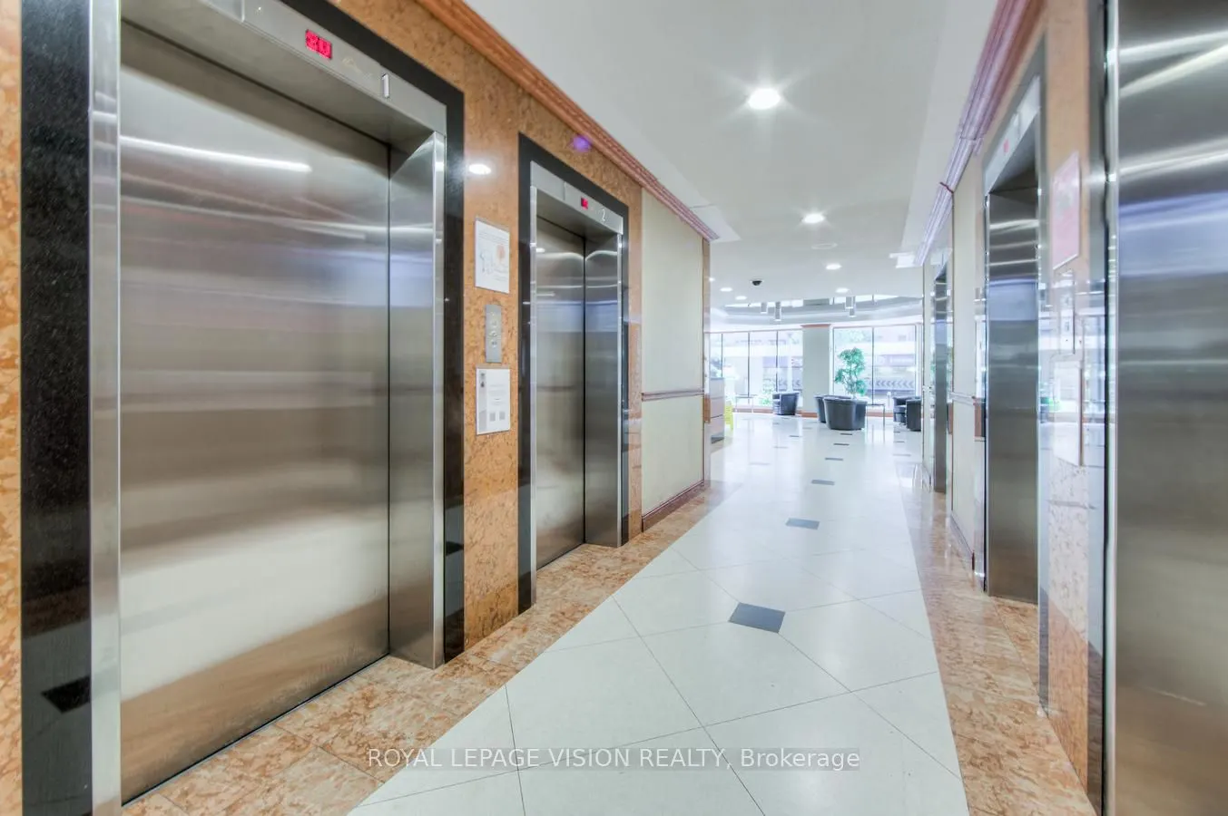 633 Bay Street, #216