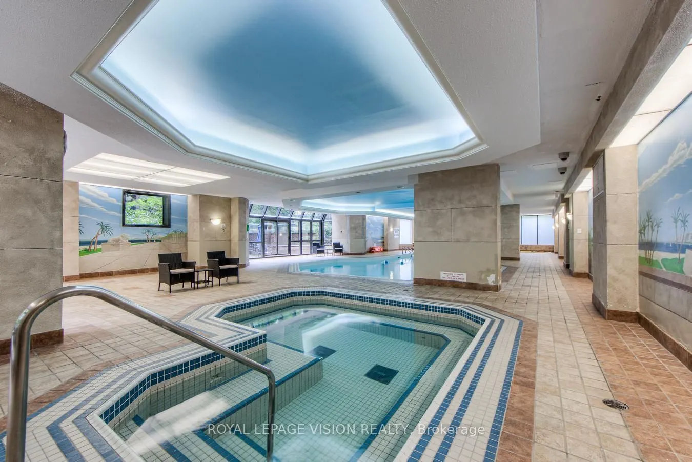 633 Bay Street, #216