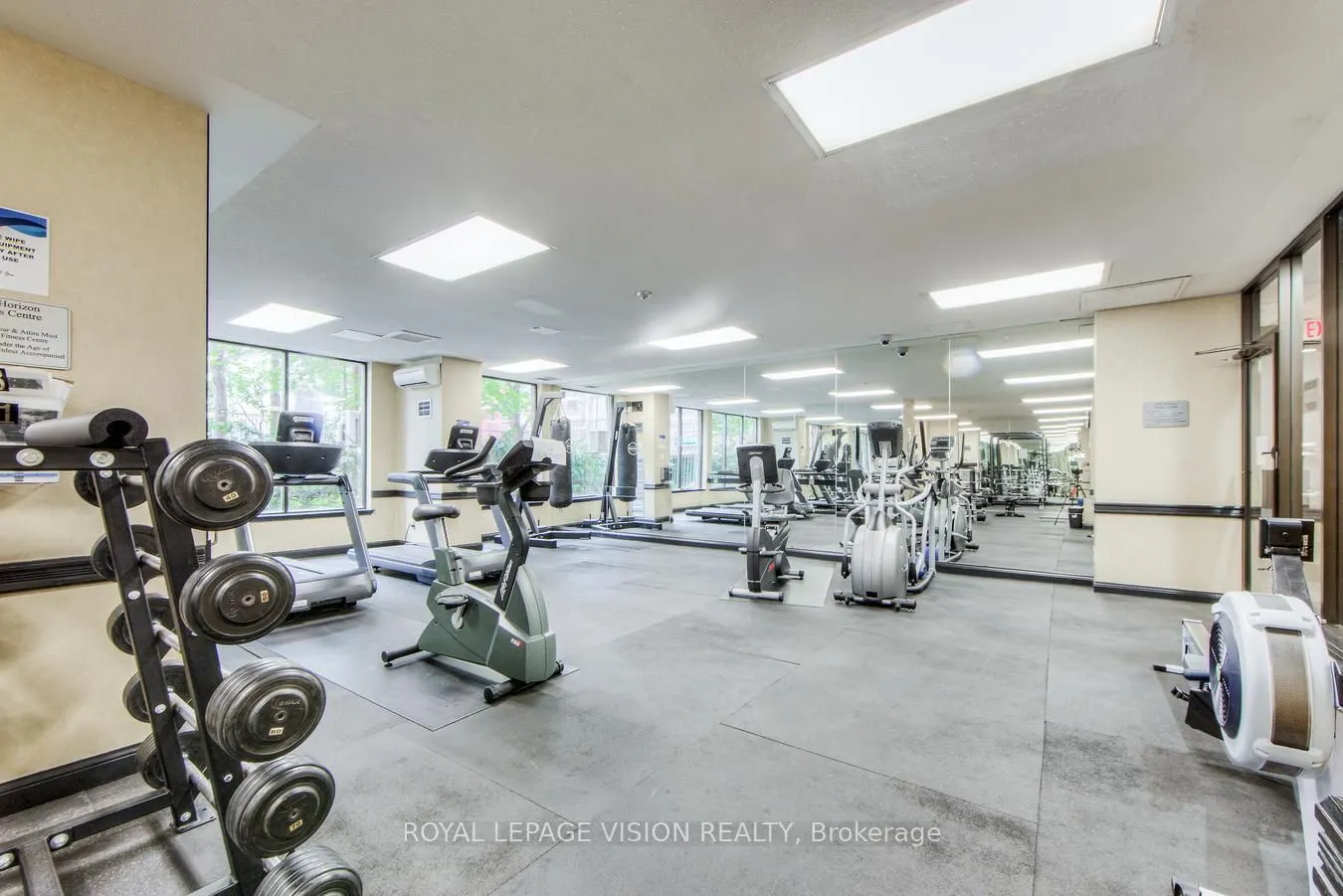 633 Bay Street, #216