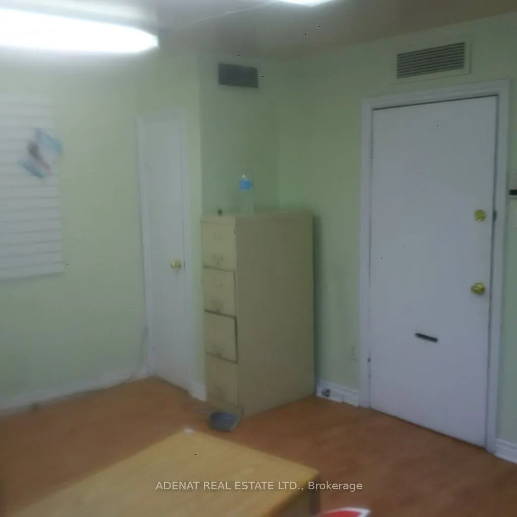 365A Wilson Avenue, ##211