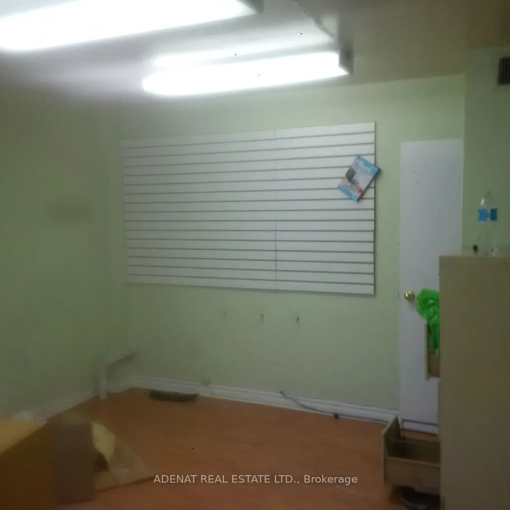 365A Wilson Avenue, ##211