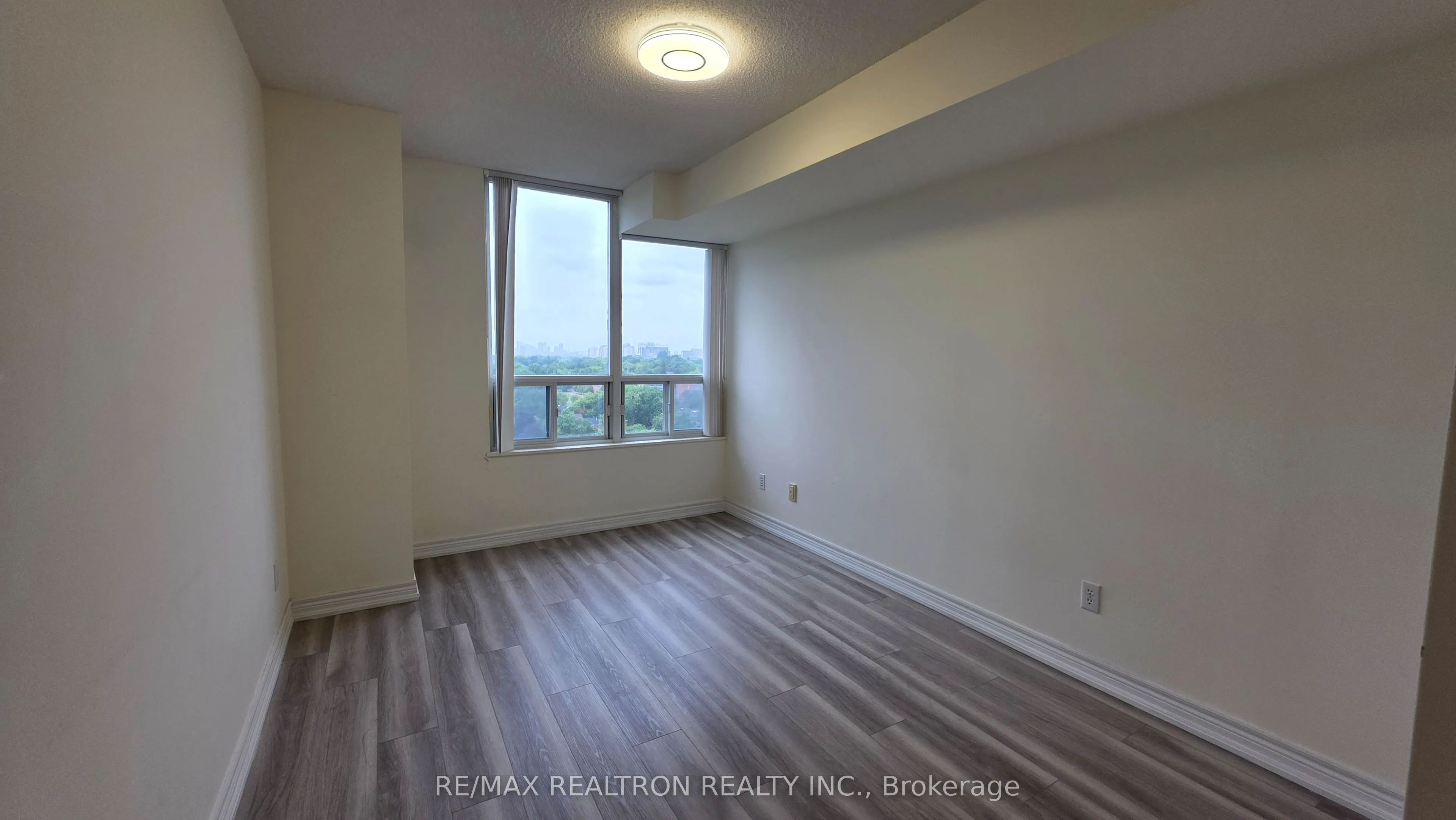 28 Empress Avenue, #1708