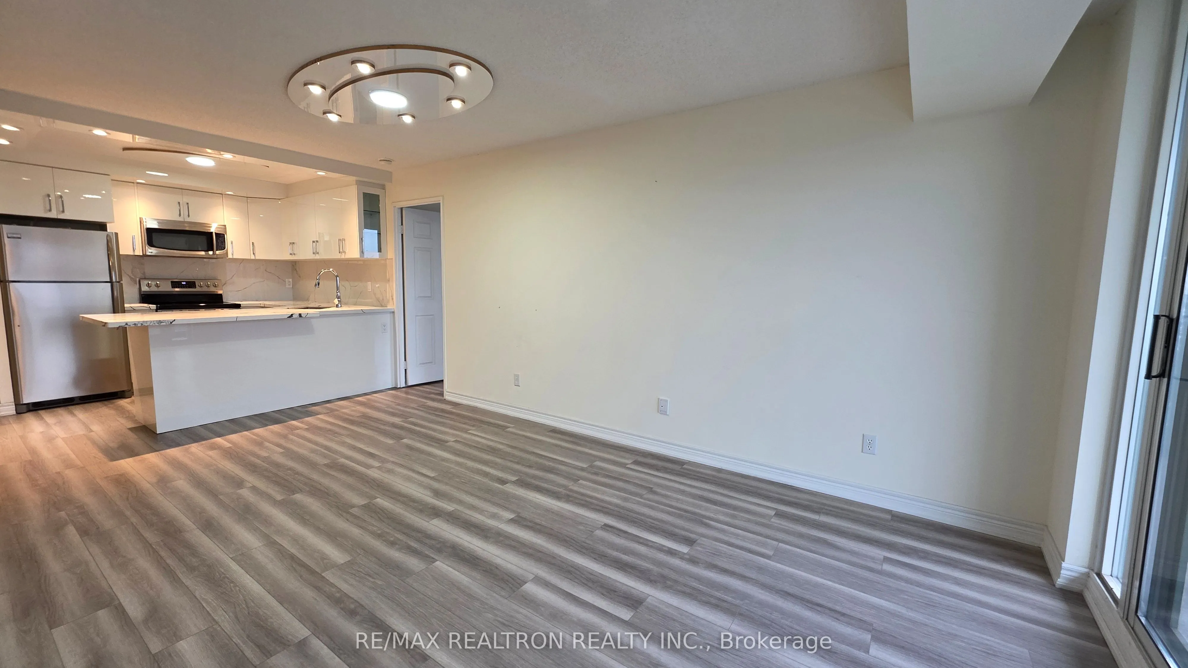 28 Empress Avenue, #1708