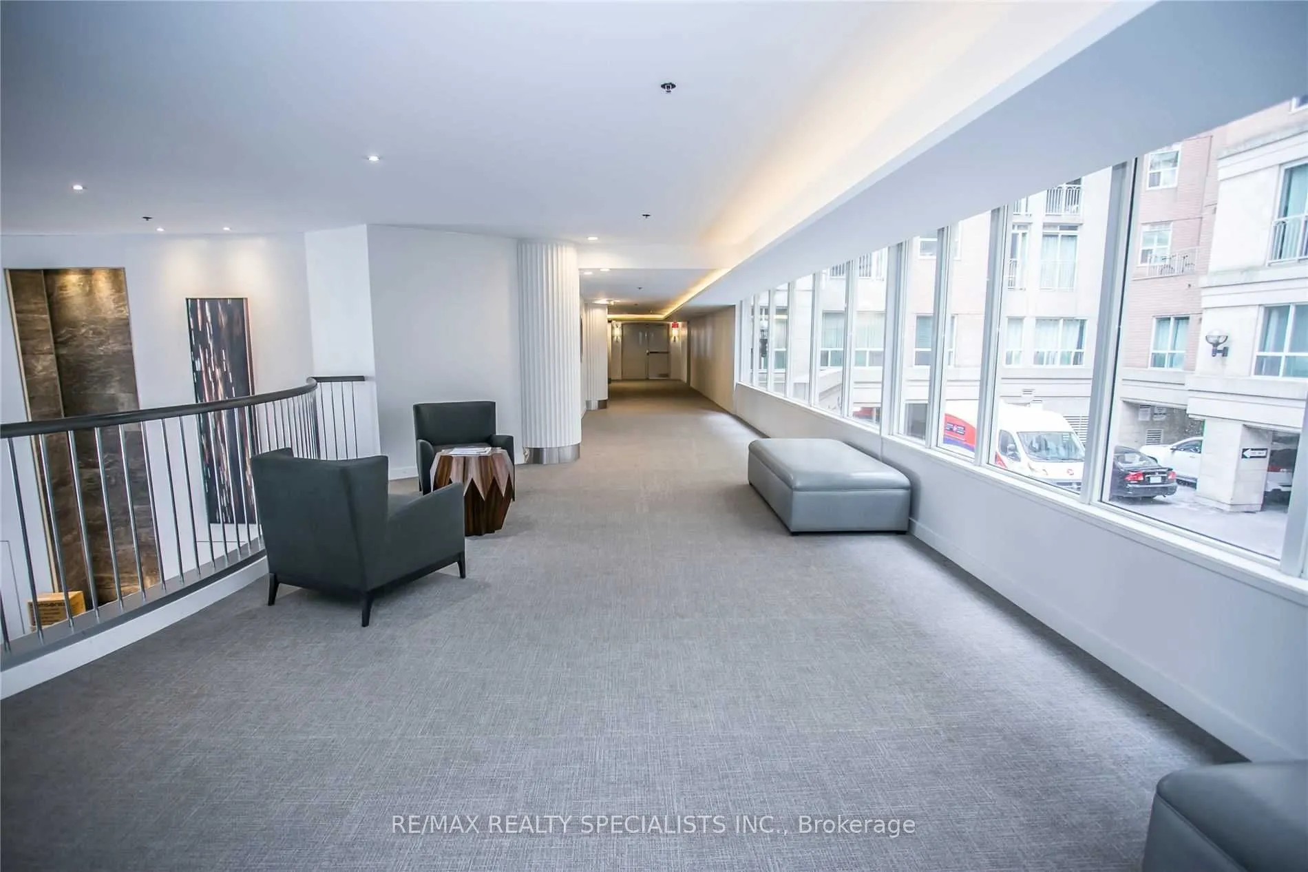 323 Richmond Street, #607