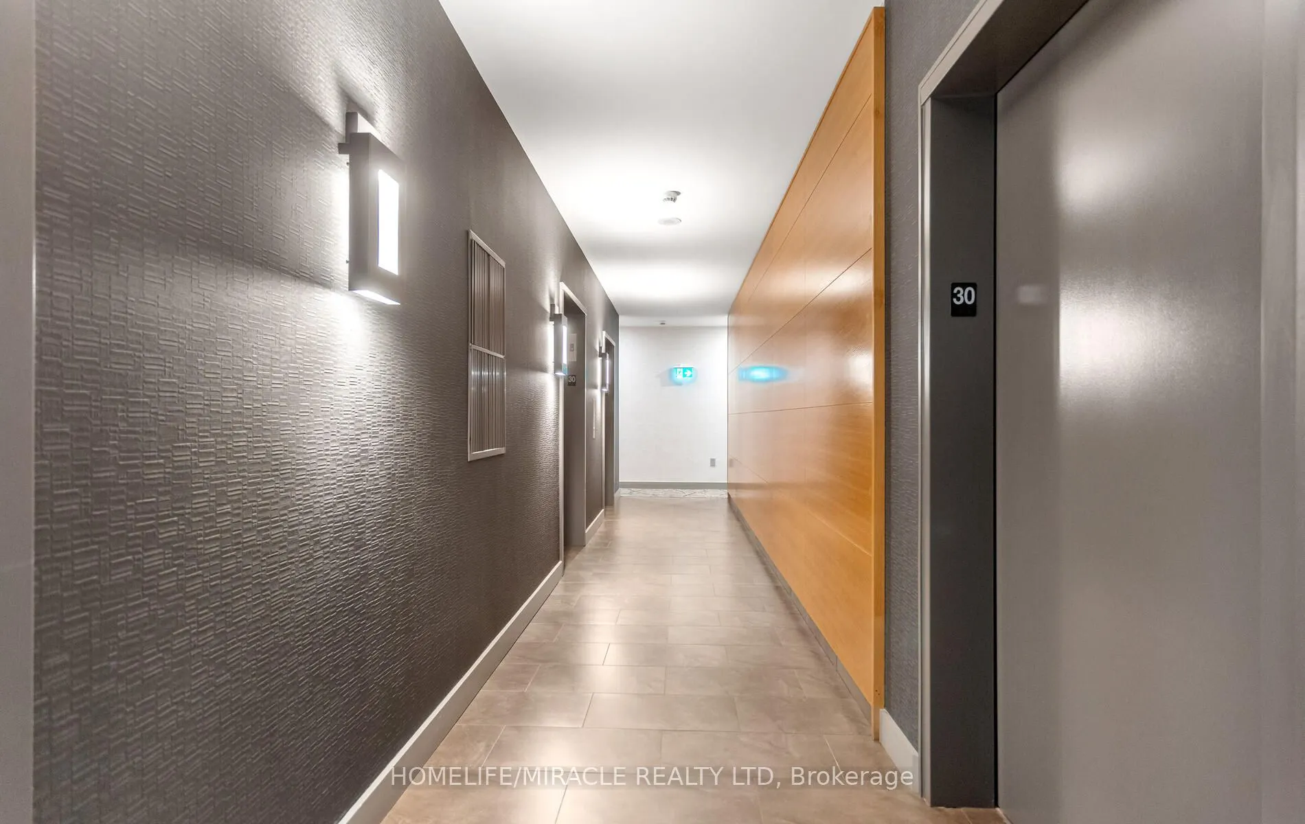 25 Telegram Mews, #3002