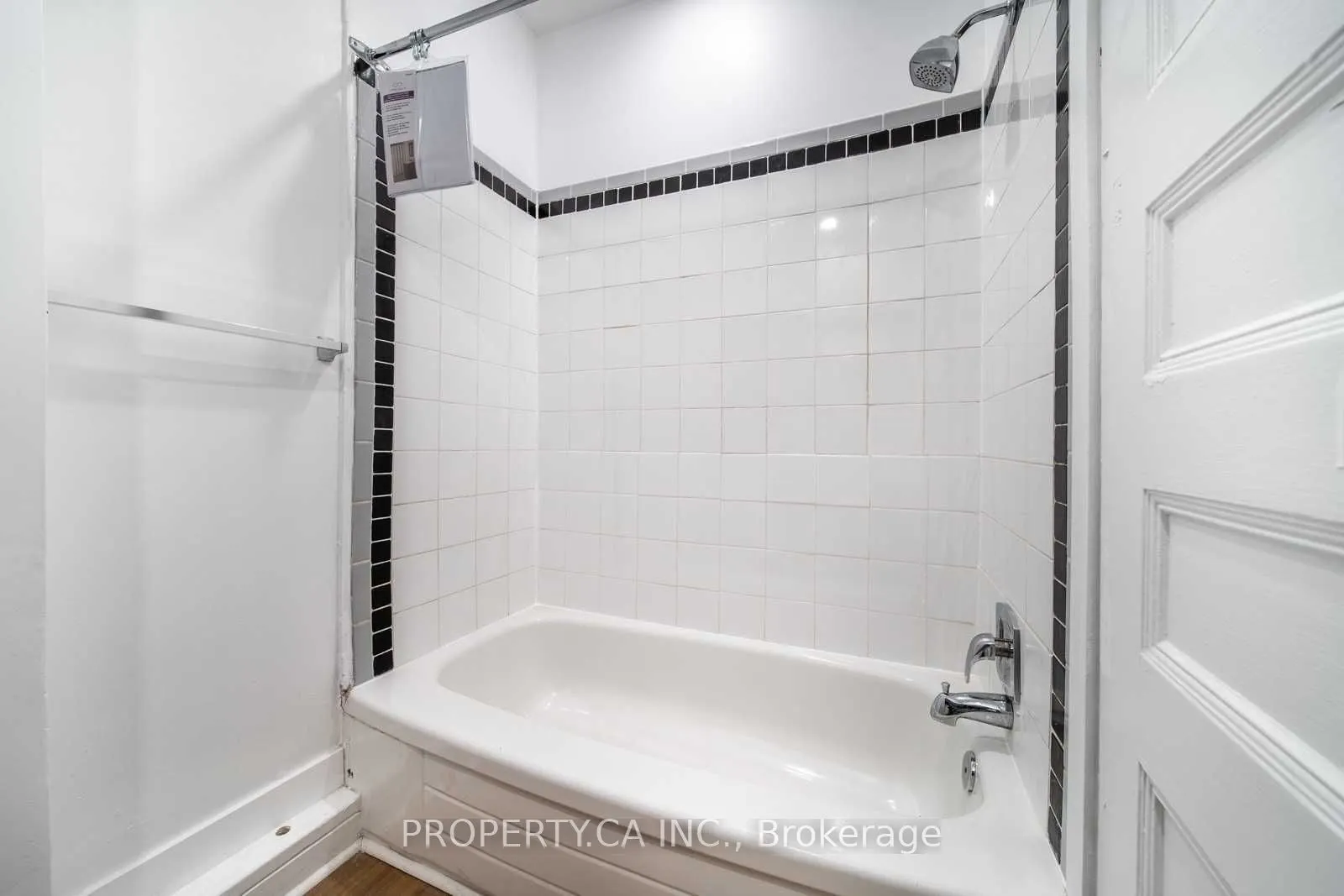 193 Augusta Avenue, #4