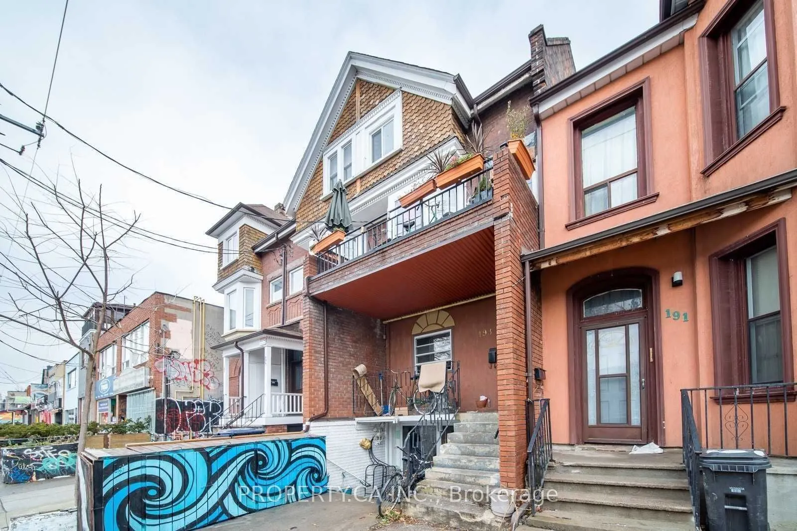 193 Augusta Avenue, #4
