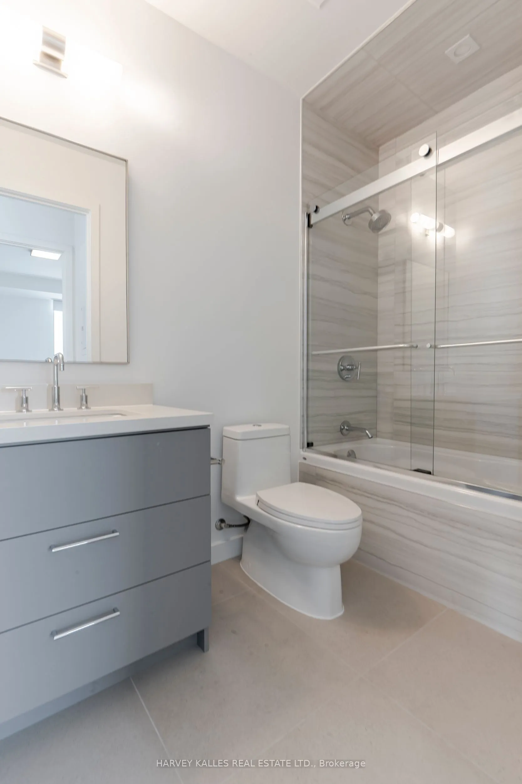 215 Lonsdale Road, #1507
