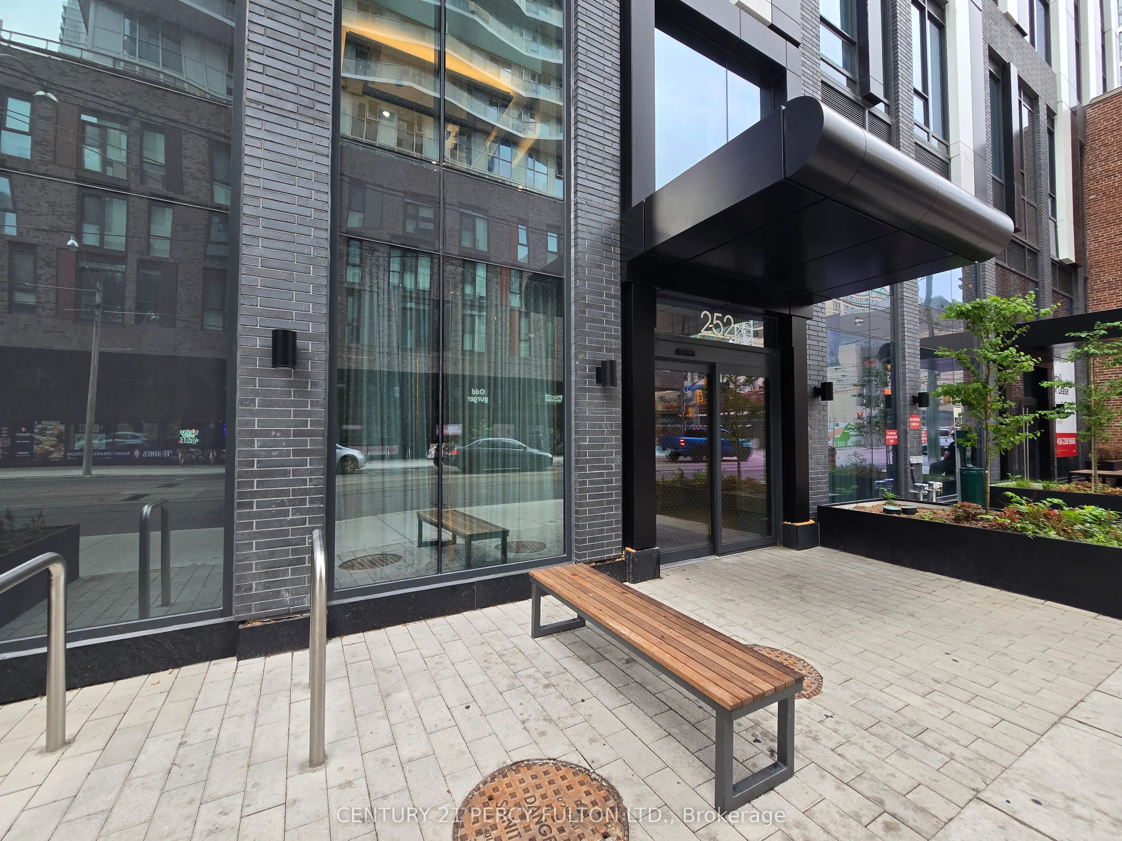 252 Church Street, #PH11