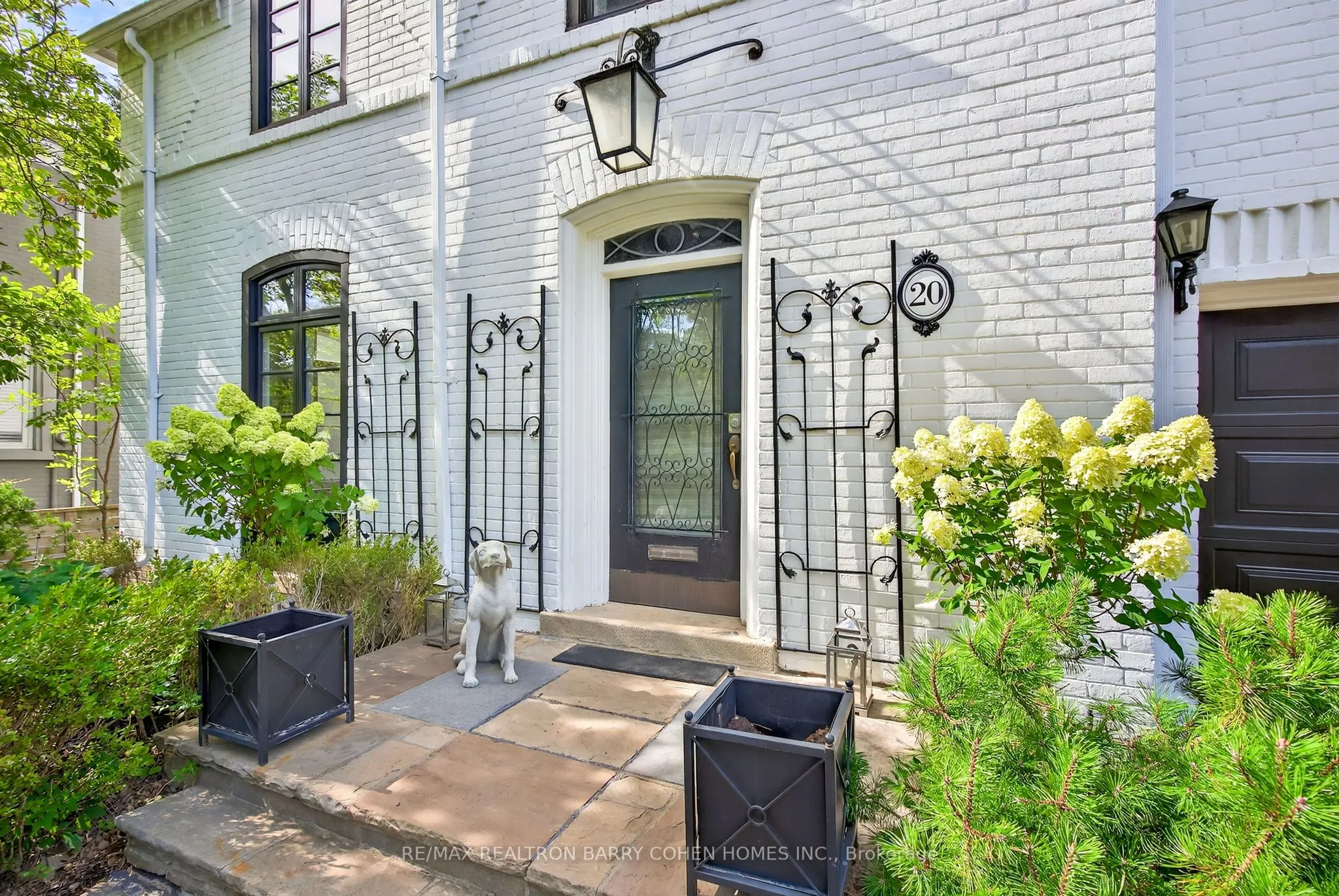 20 Dewbourne Avenue