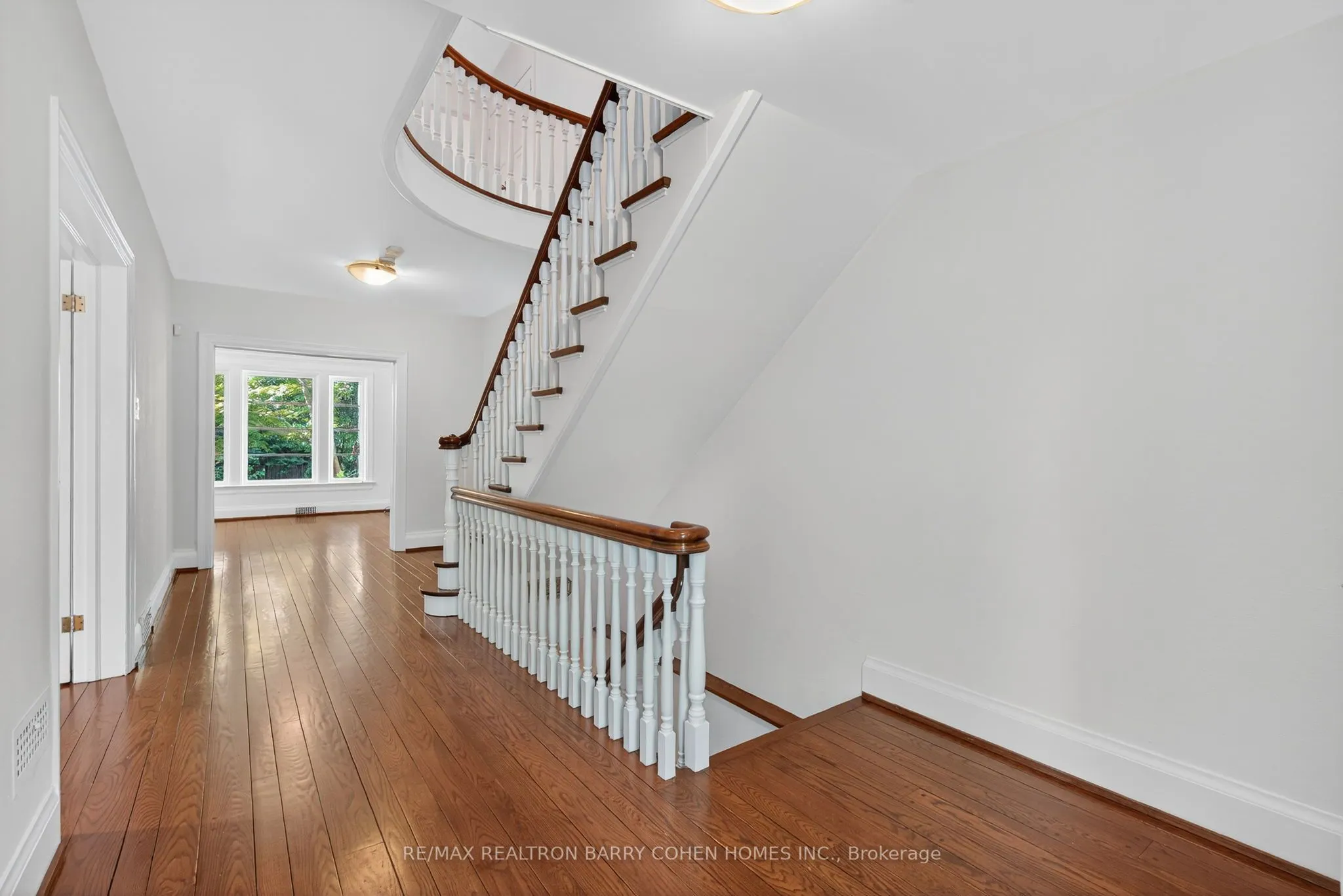 20 Dewbourne Avenue