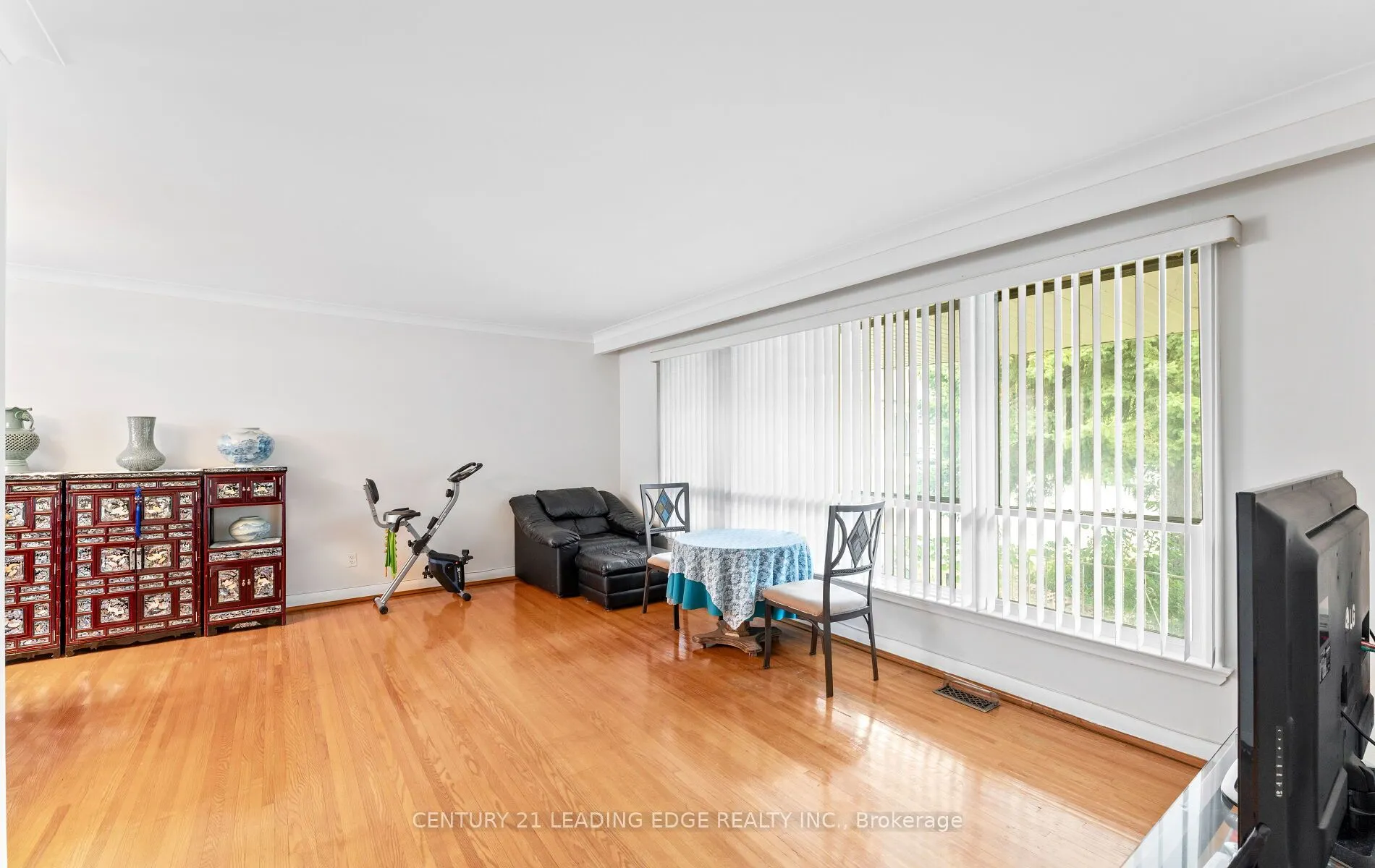 24 Burbank Drive