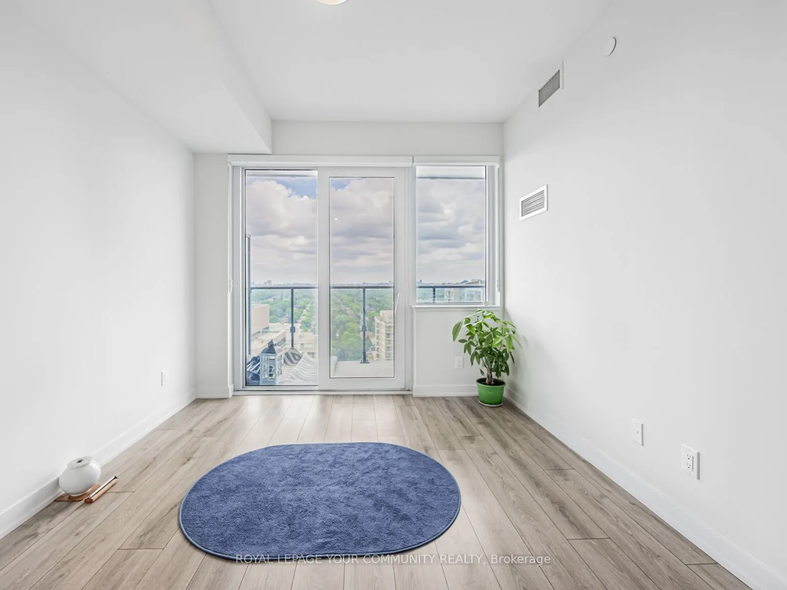 15 Ellerslie Avenue, #2301