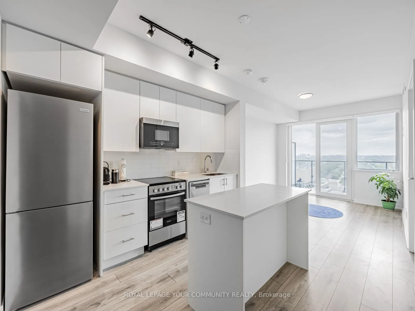 15 Ellerslie Avenue, #2301