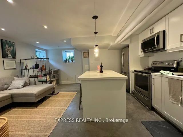 1136 Avenue Road, #B1