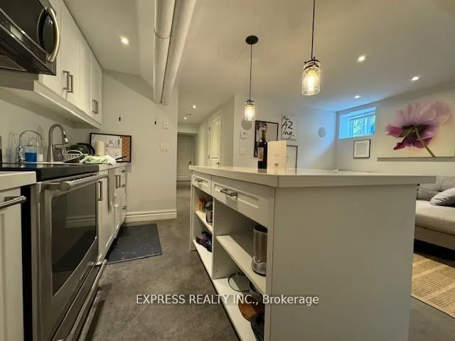 1136 Avenue Road, #B1