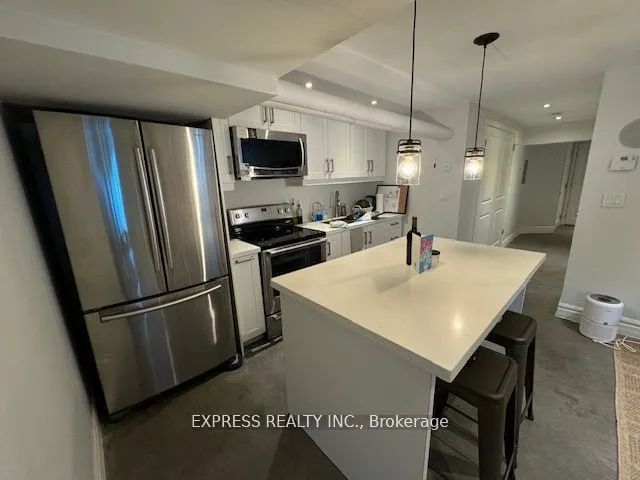 1136 Avenue Road, #B1