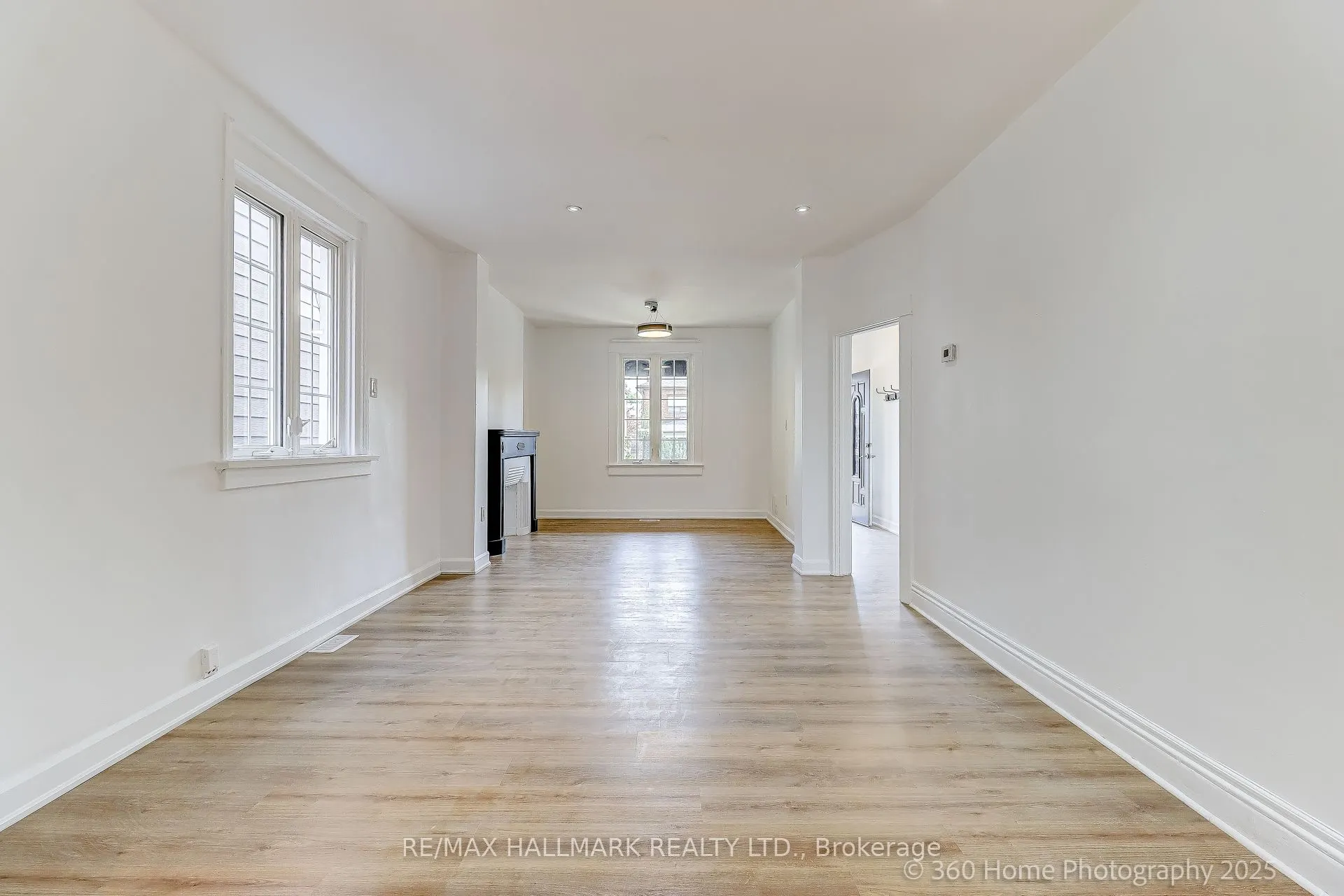 18 Conway Avenue