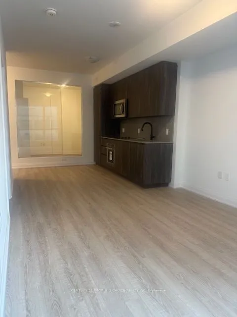 15 Richardson Street, #325