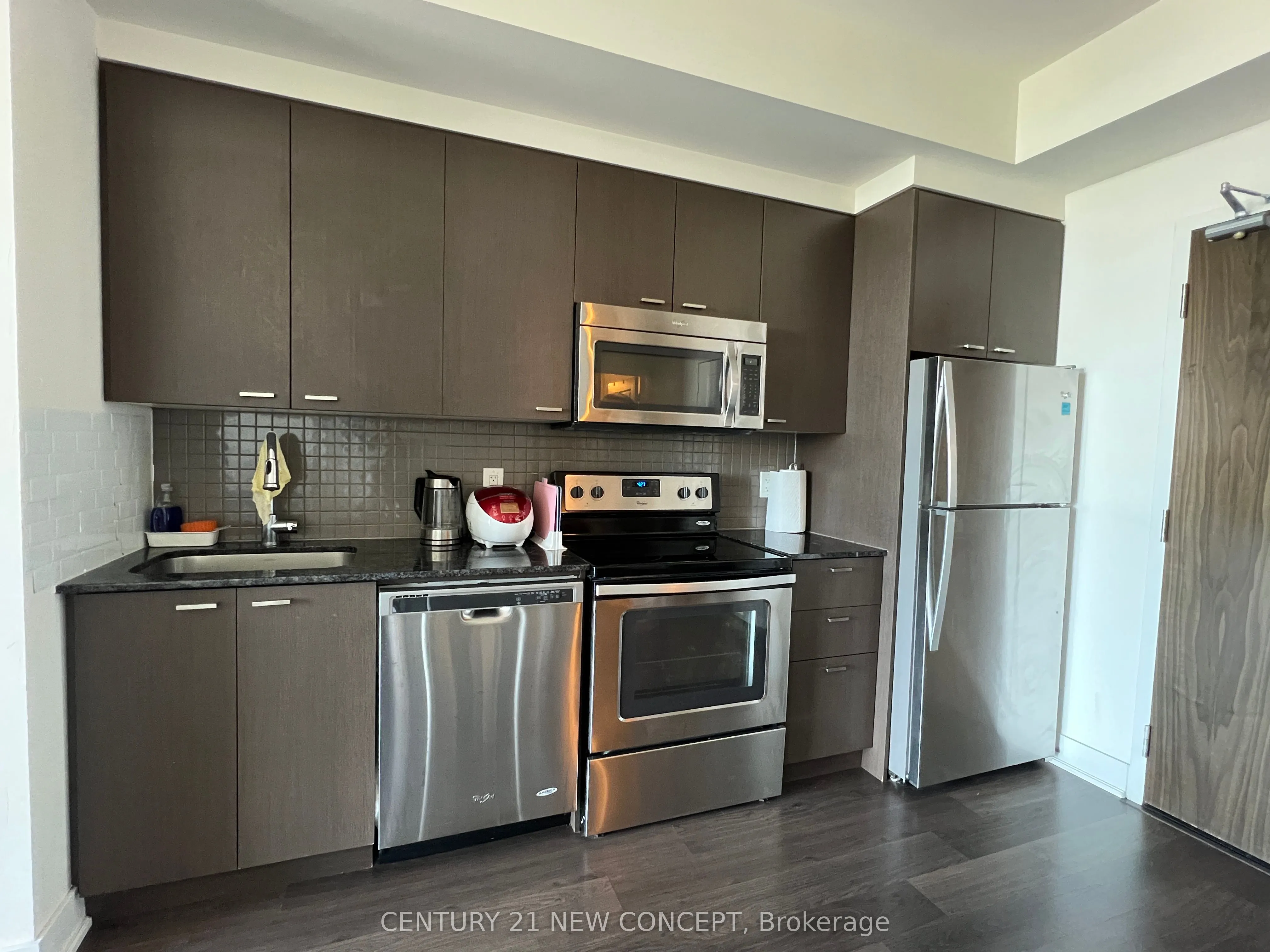 88 Sheppard Avenue E, #3201
