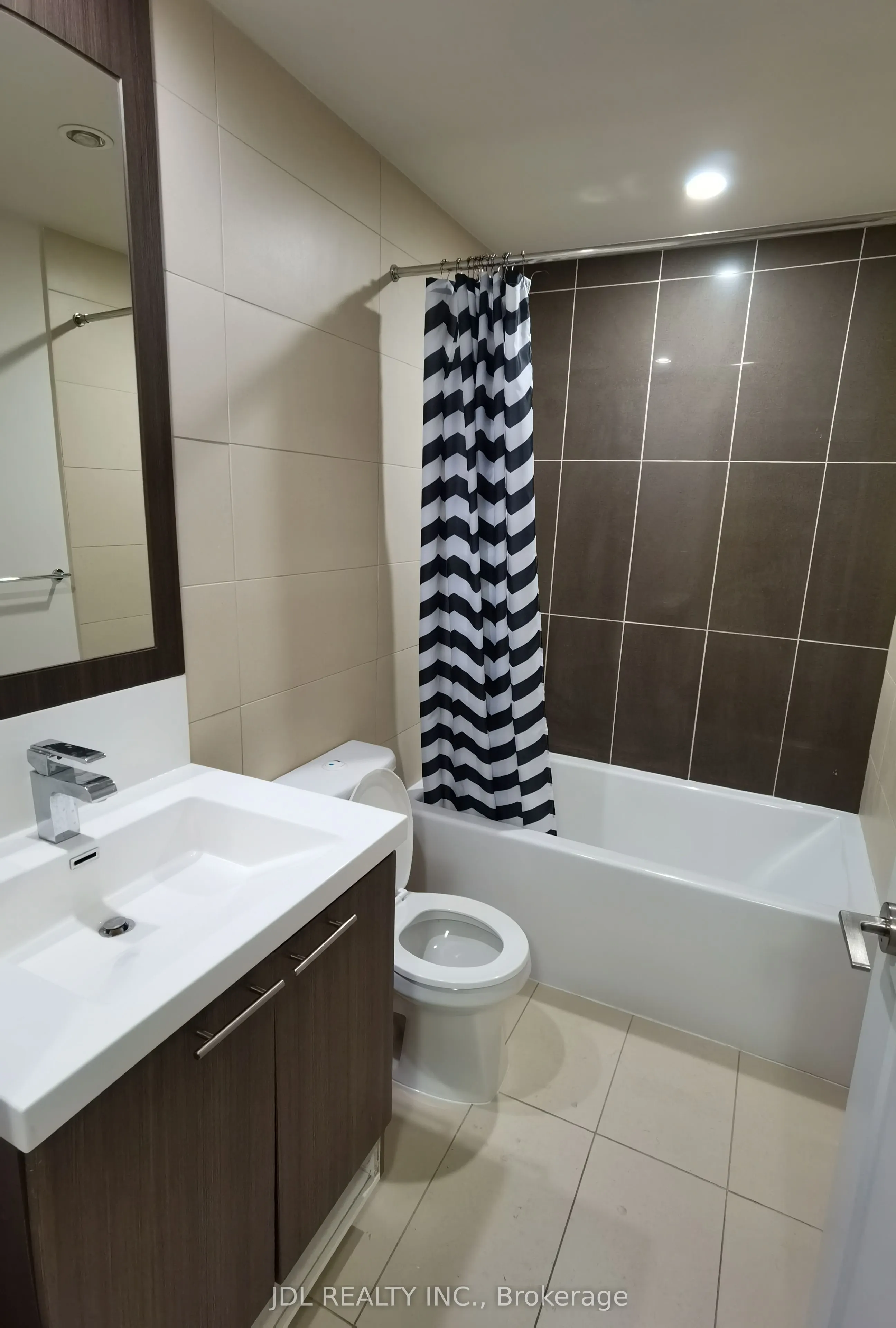 120 Harrison Garden Boulevard, #336