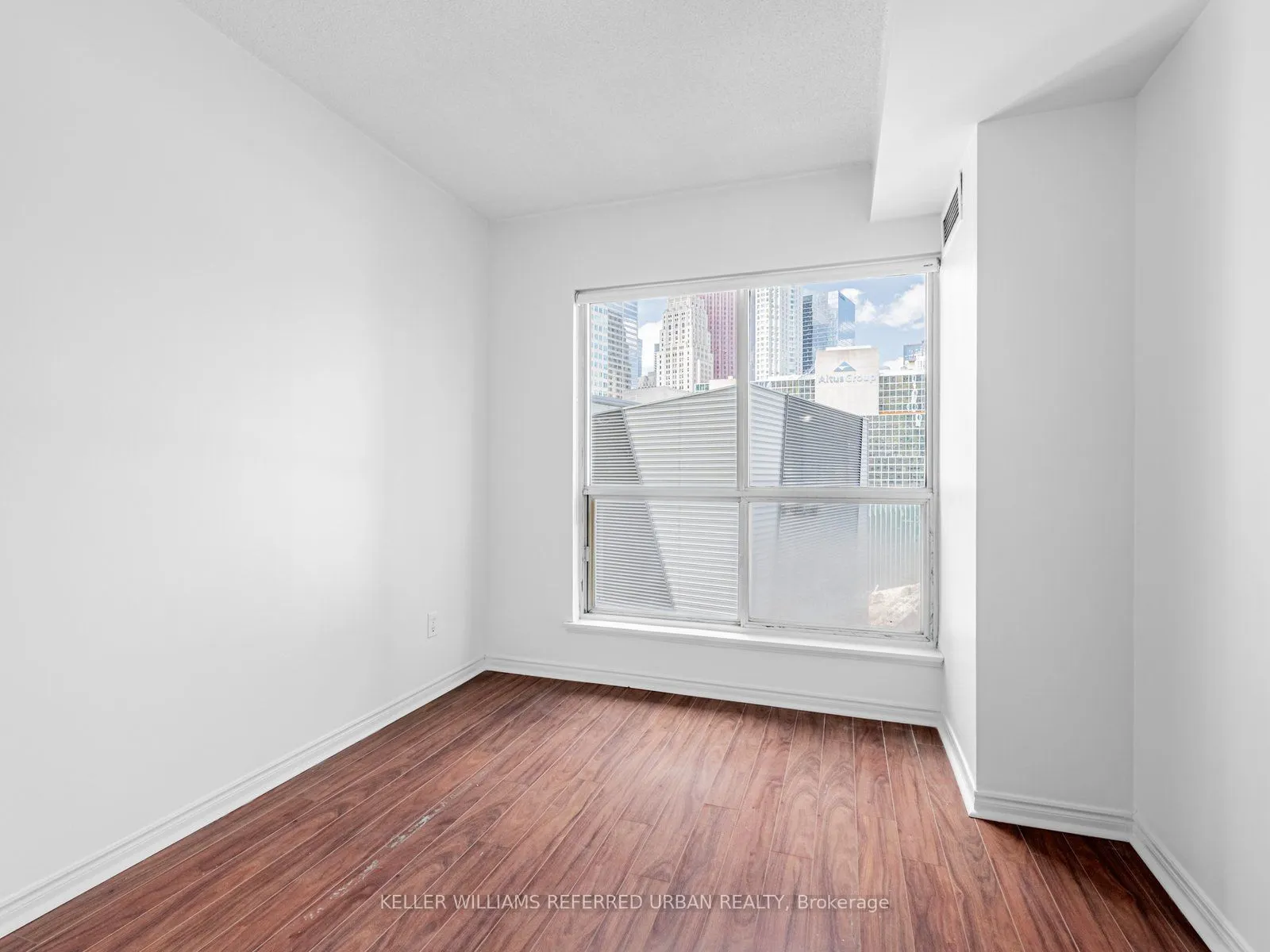 25 The Esplanade, #907