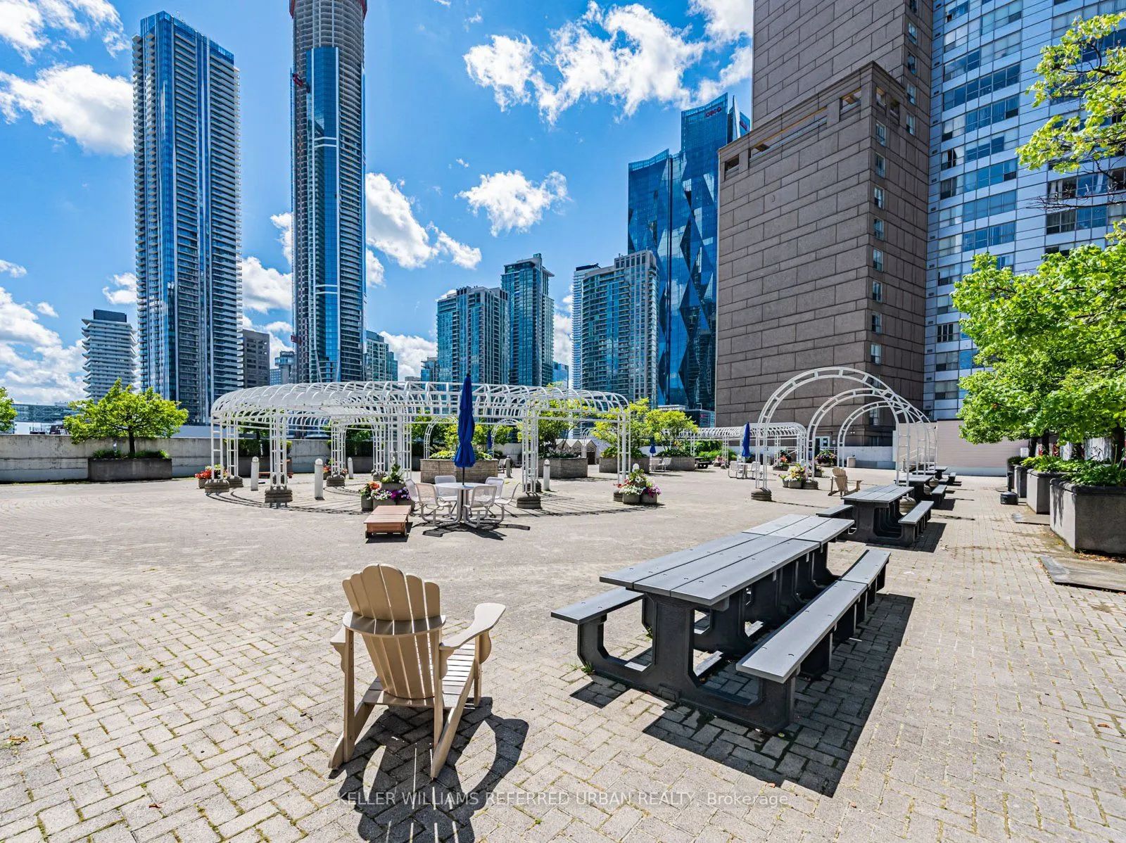 25 The Esplanade, #907