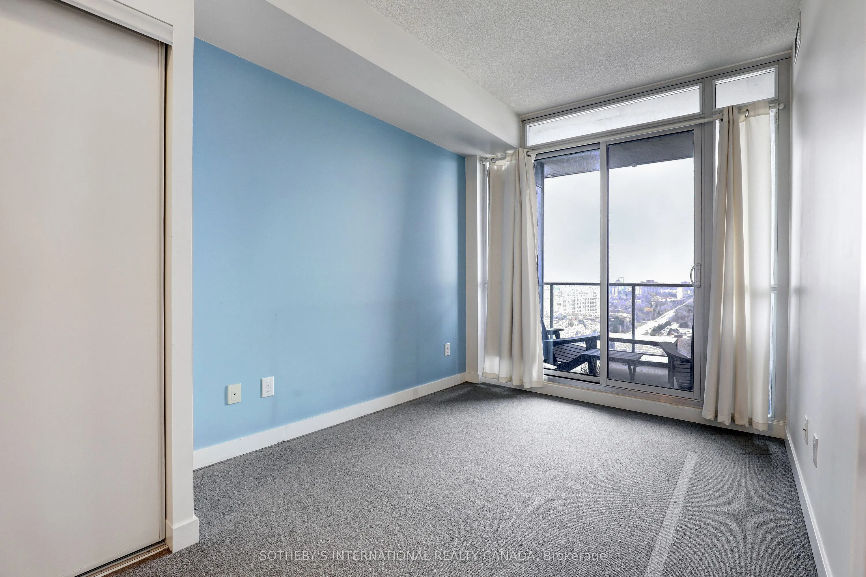 29 Singer Court, #2710