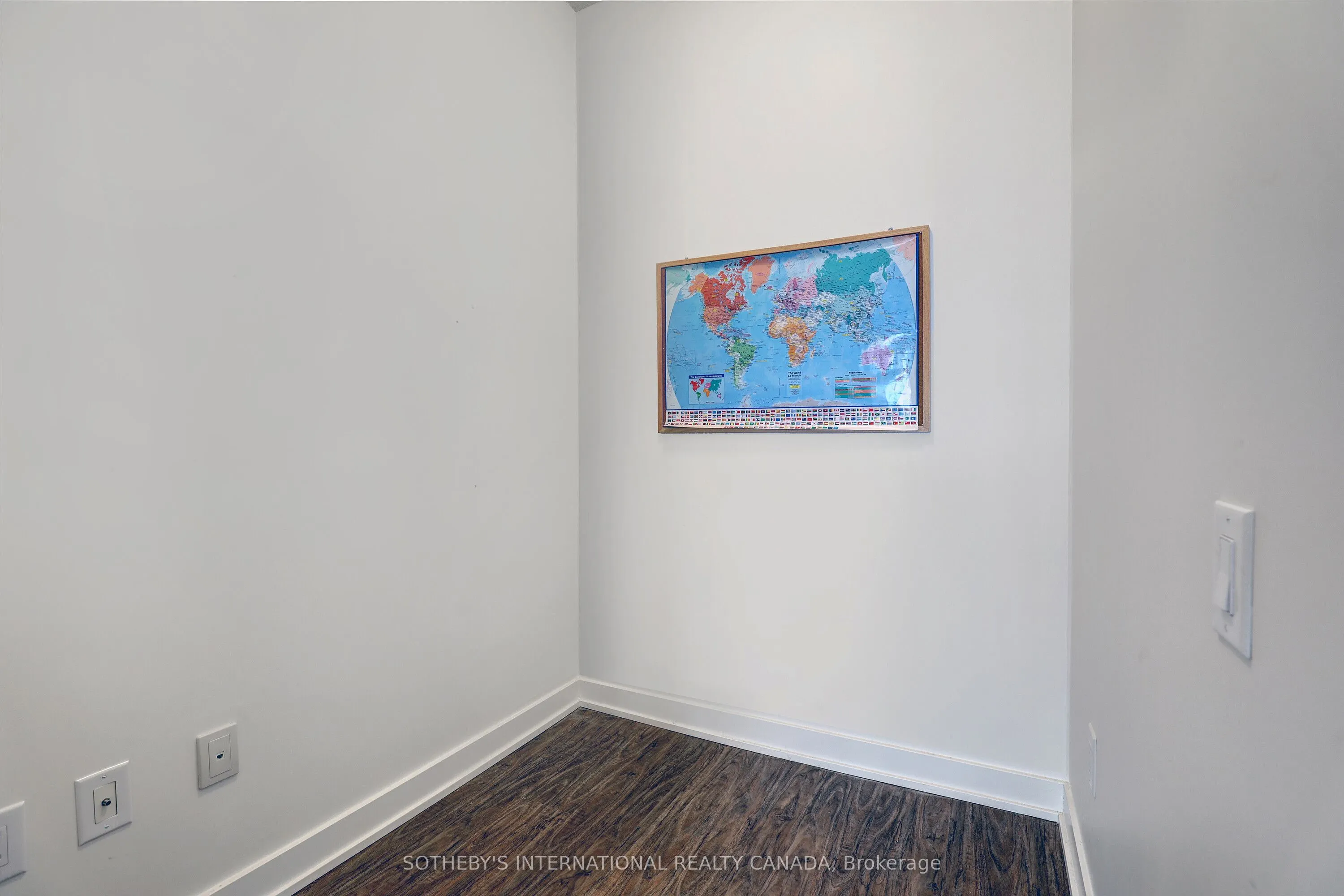 29 Singer Court, #2710